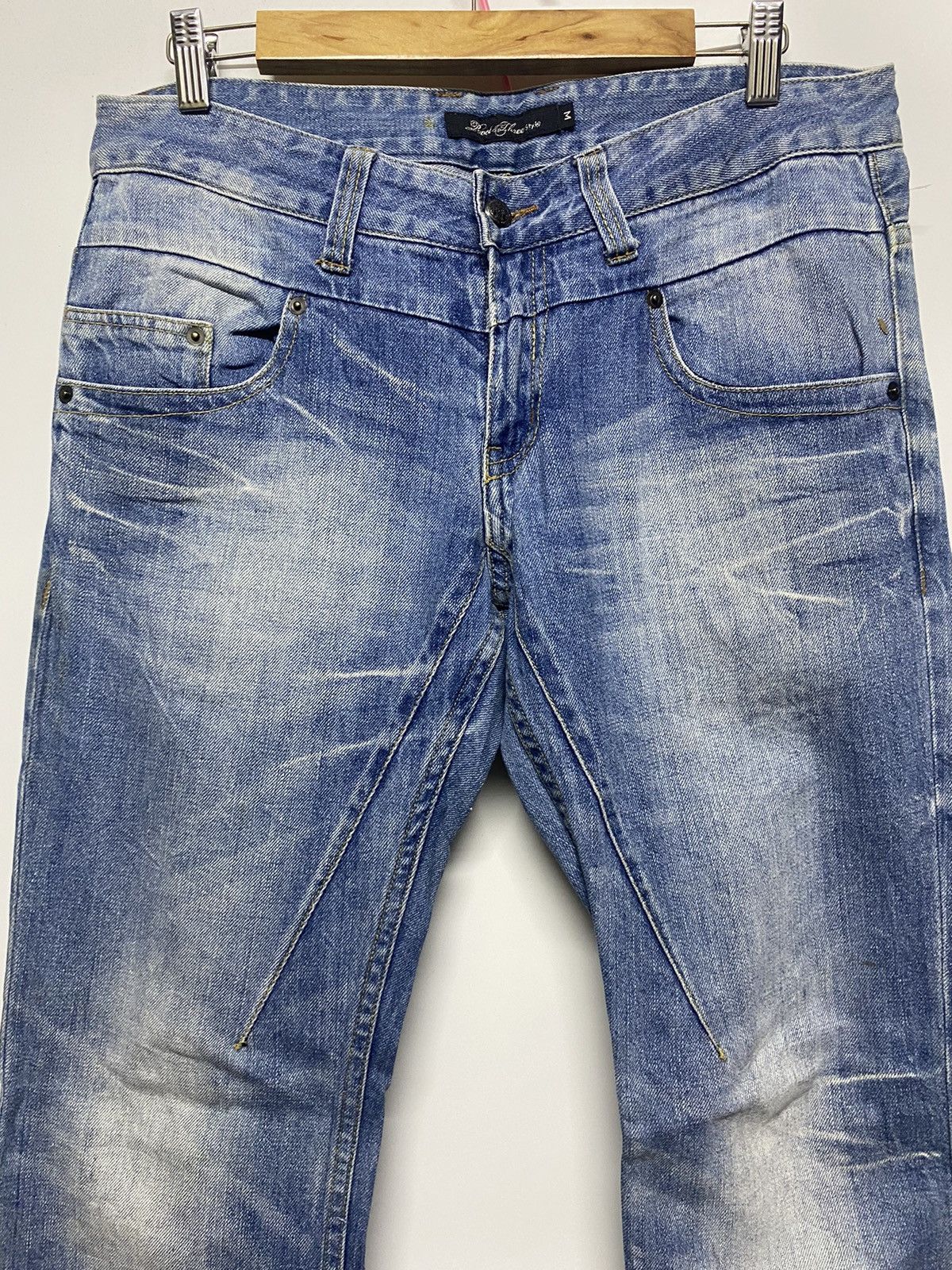 Japanese Brand Japanese Brand Distressed Root Three Jeans Denim Size US 34 / EU 50 - 3 Thumbnail