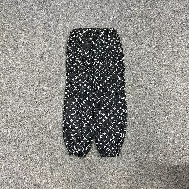 Louis Vuitton Louis Vuitton Full Print Sport Pants 2505-Nextarrow Size US 34 / EU 50 - 2 Thumbnail