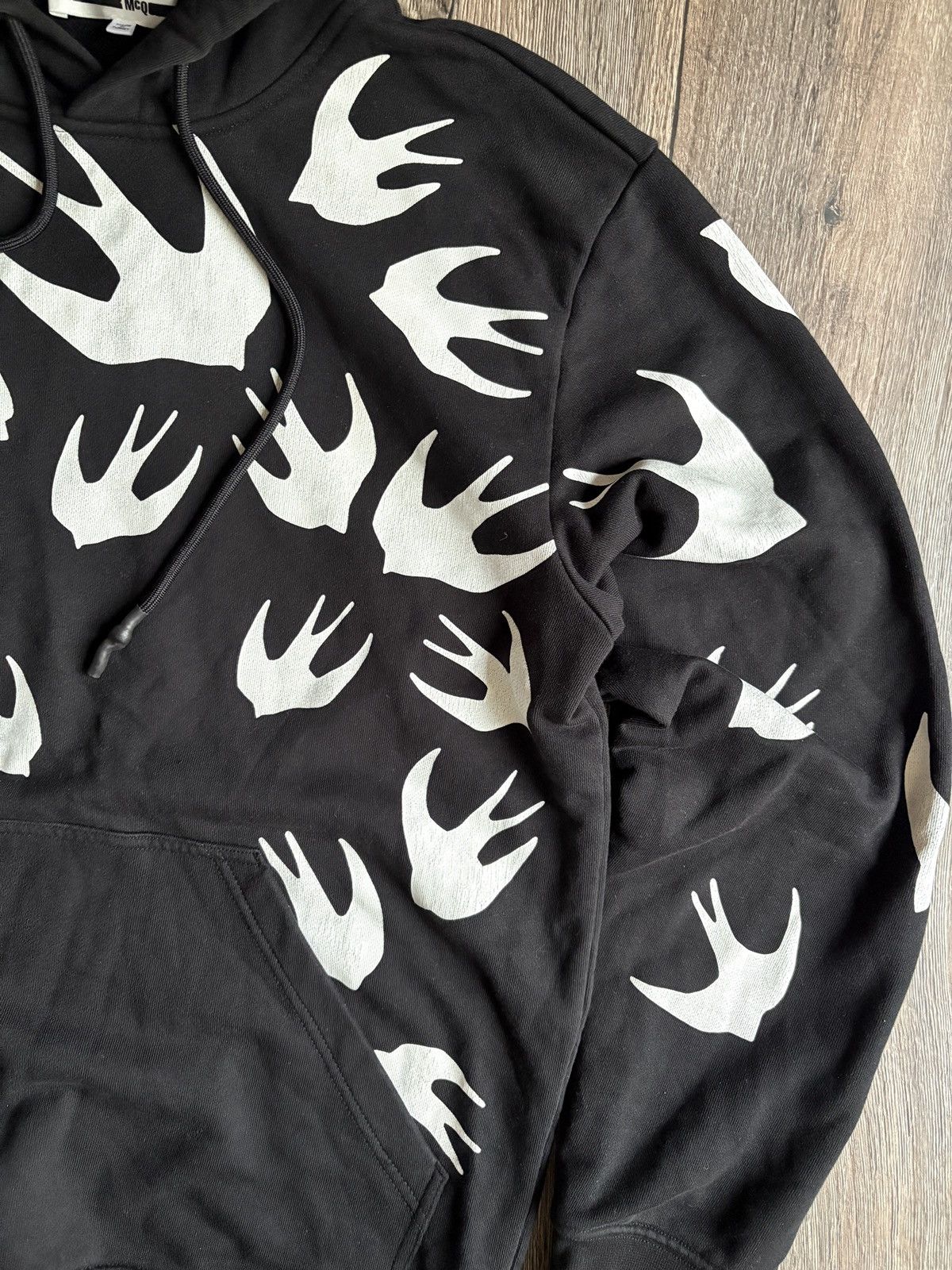 Alexander McQueen Alexander McQueen Swallow Multi Logo Black Designer Hoodie Size US L / EU 52-54 / 3 - 2 Thumbnail