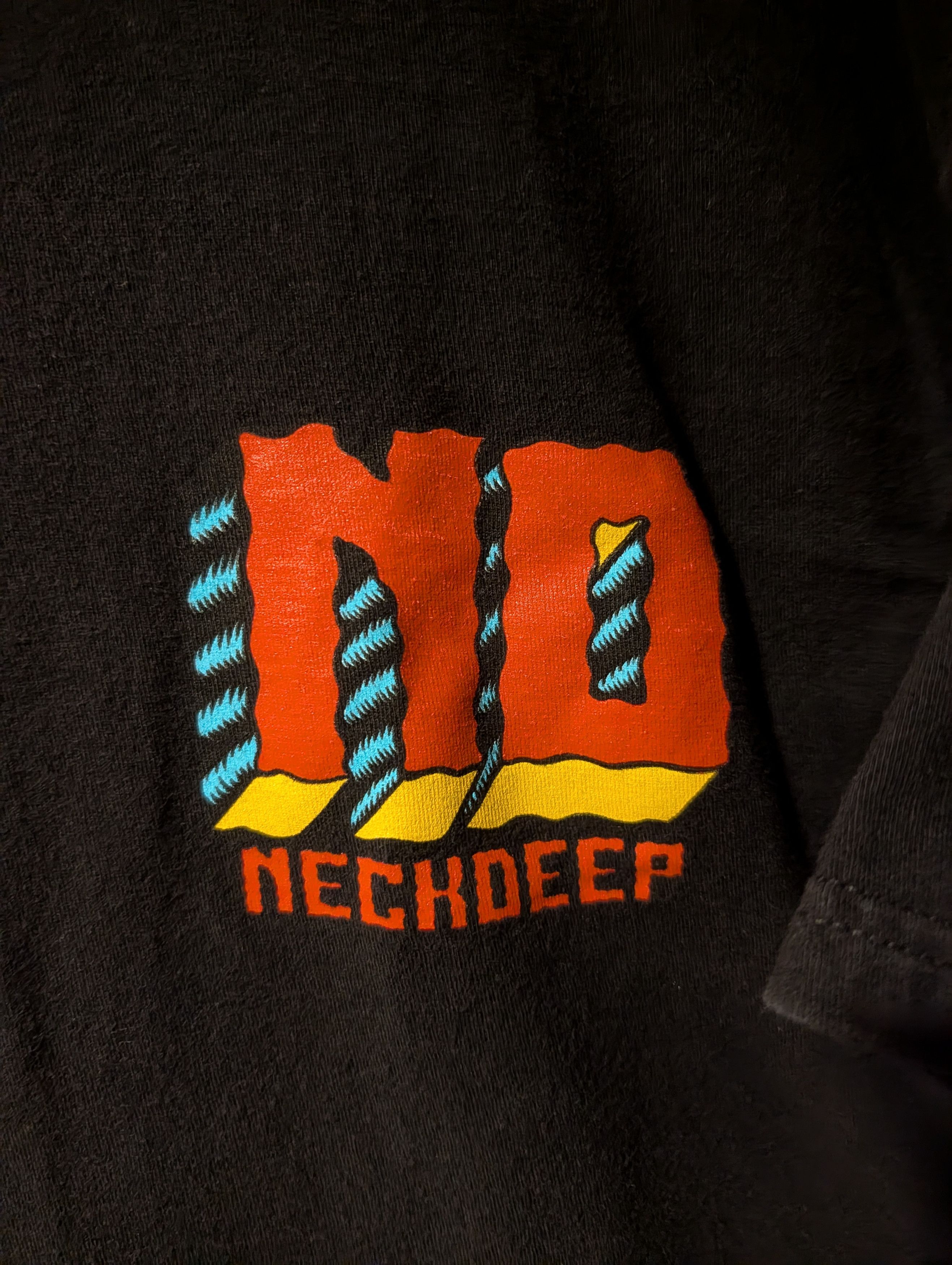 Band Tees Neck Deep The Peace and The Panic 2017 Album Promo T Shirt Size US L / EU 52-54 / 3 - 4 Thumbnail