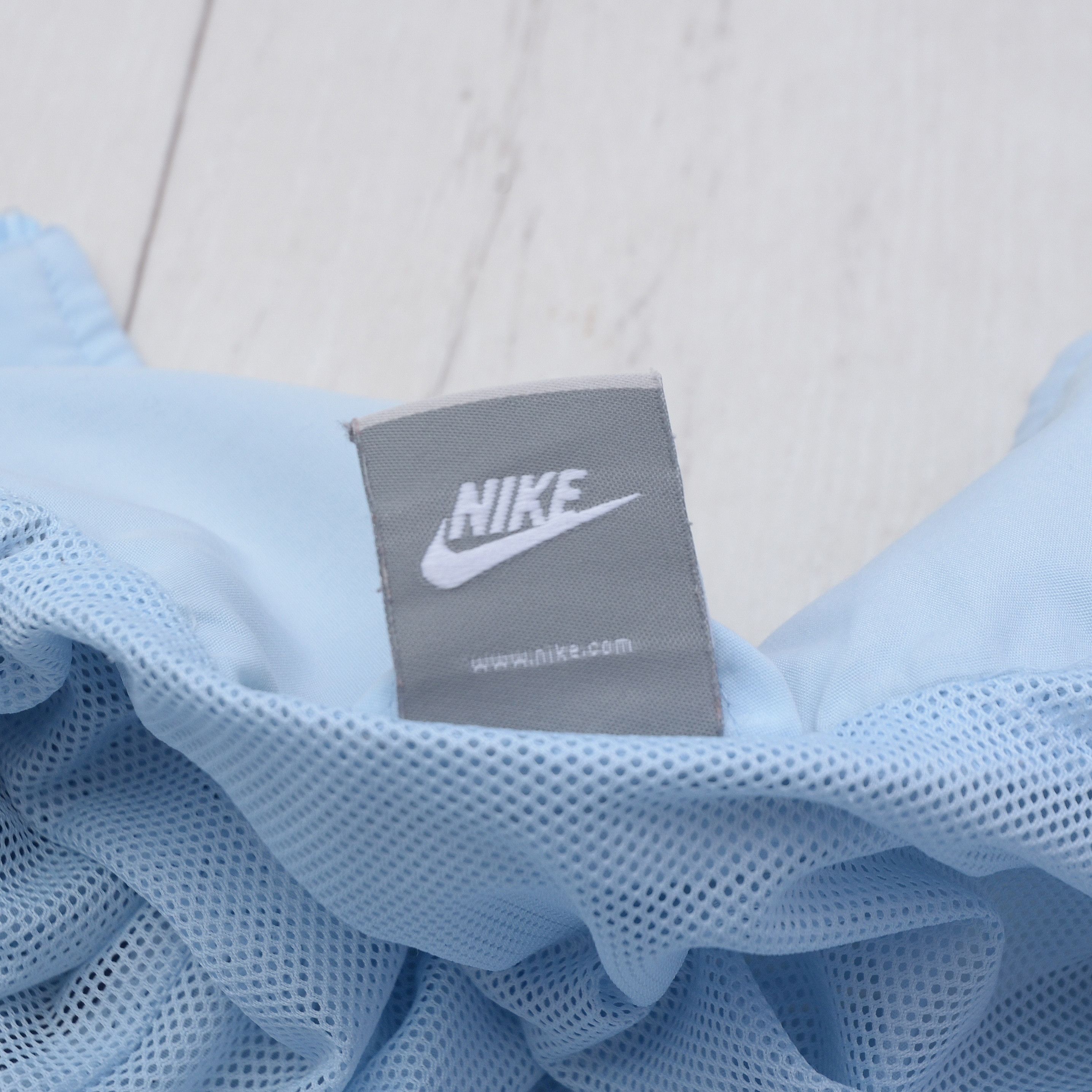Nike Vintage Nike Mini Swoosh Light Zip Jacket Windbreaker Size XS / US 0-2 / IT 36-38 - 9 Thumbnail