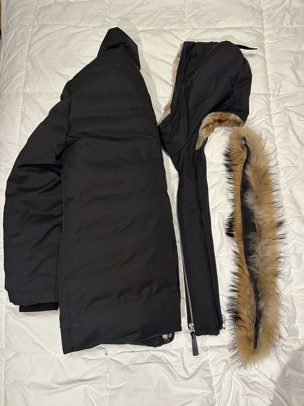 Mackage Black Down Mackage Jacket with fur lined hood Size US L / EU 52-54 / 3 - 6 Thumbnail