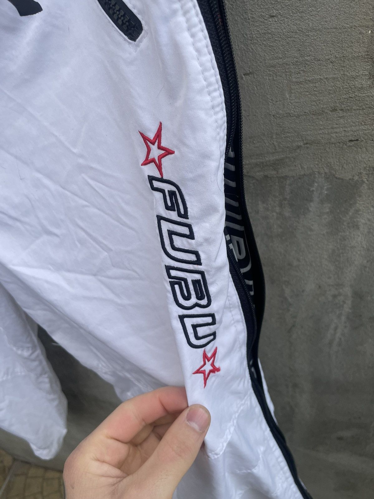 Fubu × Vintage Vintage Fubu USA Men’s Long Shorts White Size Large Rap 90s Size US 33 - 3 Thumbnail