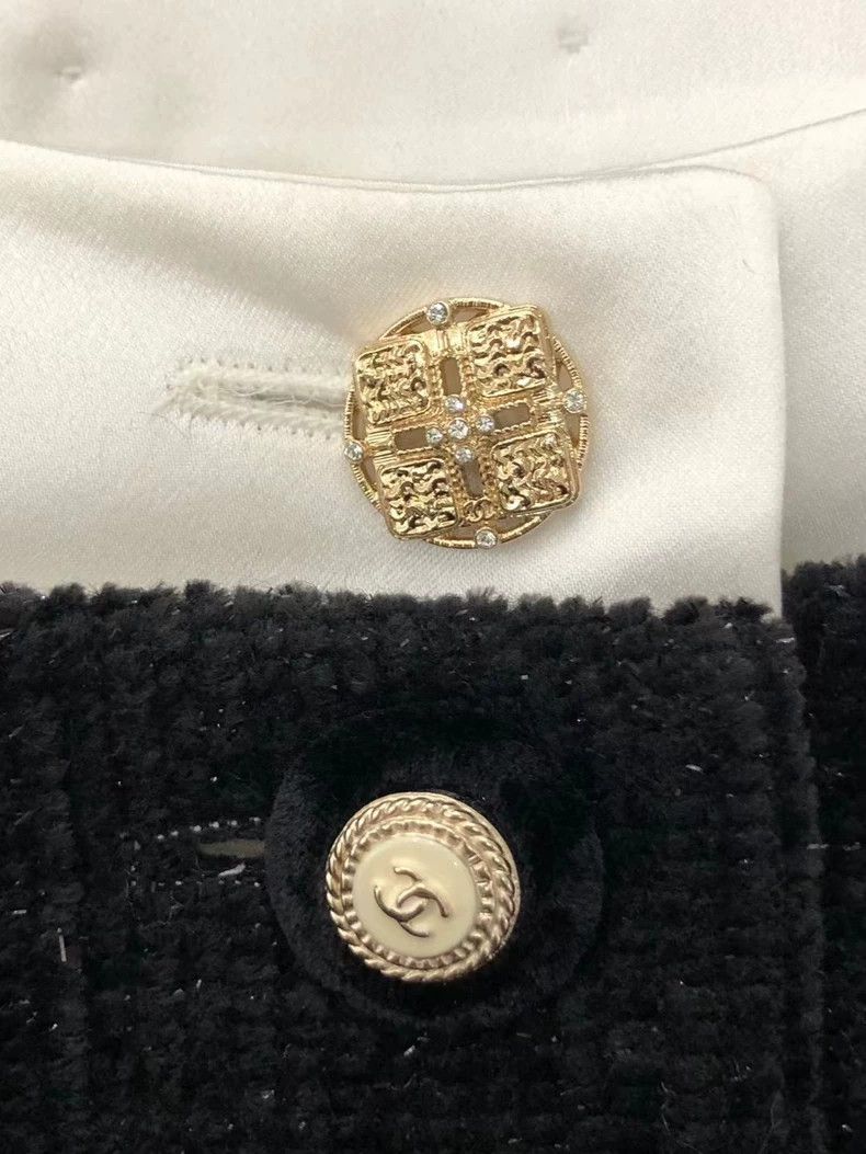 Chanel Chanel 20 Early Autumn High-end Handicraft Workshop Feathe Size XXS / US 00 / IT 34 - 3 Thumbnail