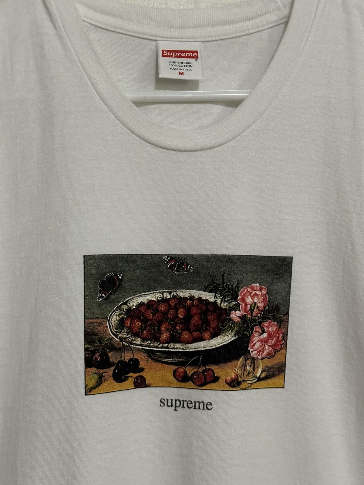 Supreme Supreme Strawberries Tee Size US M / EU 48-50 / 2 - 2 Thumbnail