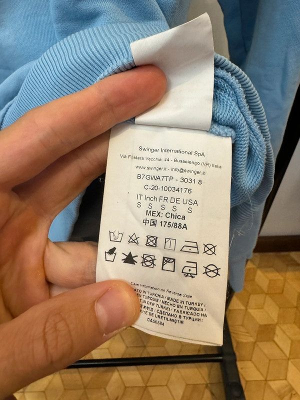 Versace Jeans Couture Versace Jeans Couture Baby Blue Hoodie Gold Logo S Size US S / EU 44-46 / 1 - 5 Thumbnail