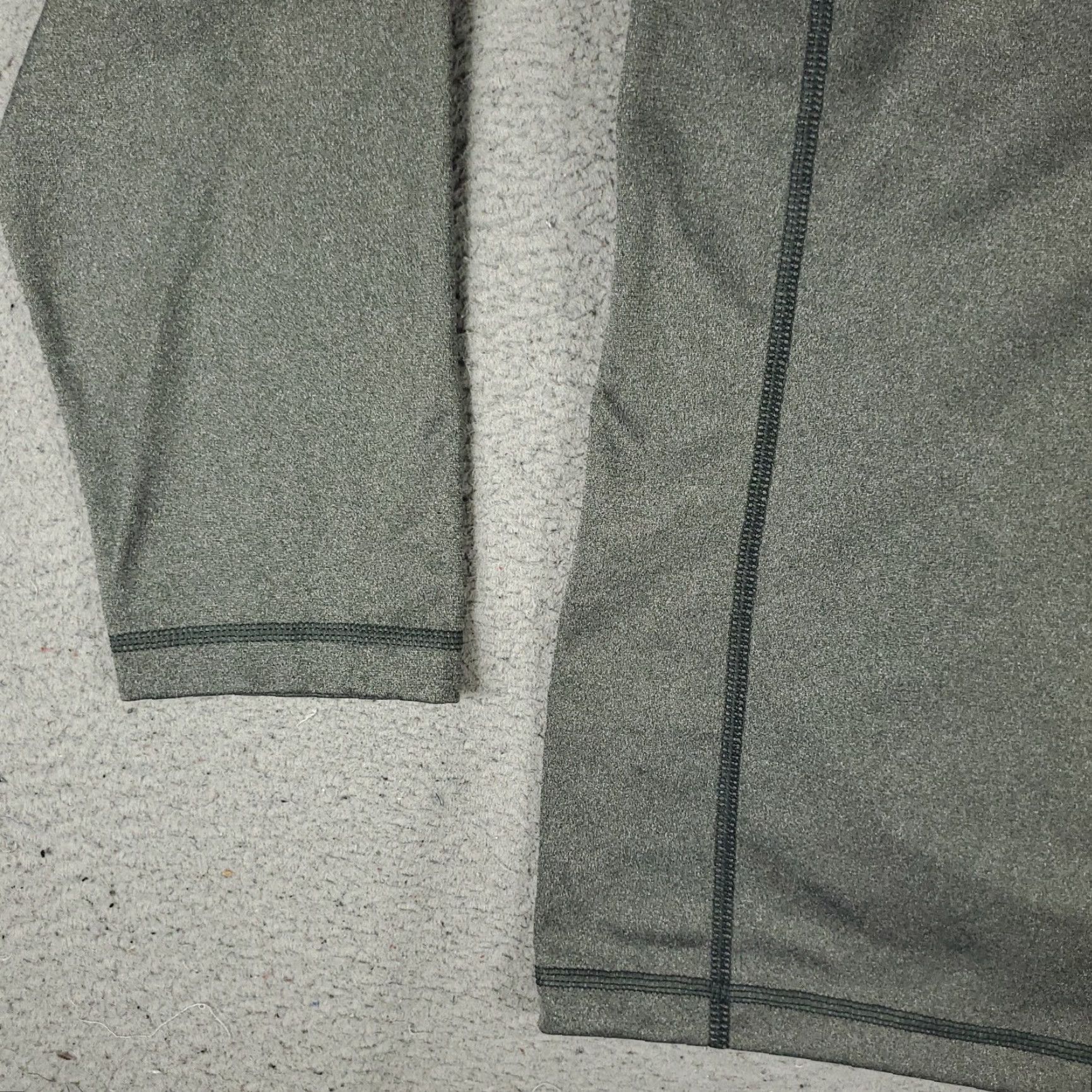The North Face VINTAGE The North Face Sweater Pullover Mens XL Long Sleeve Gray 1/4 Zip Lightweight Performance Active Wear Size US XL / EU 56 / 4 - 3 Thumbnail