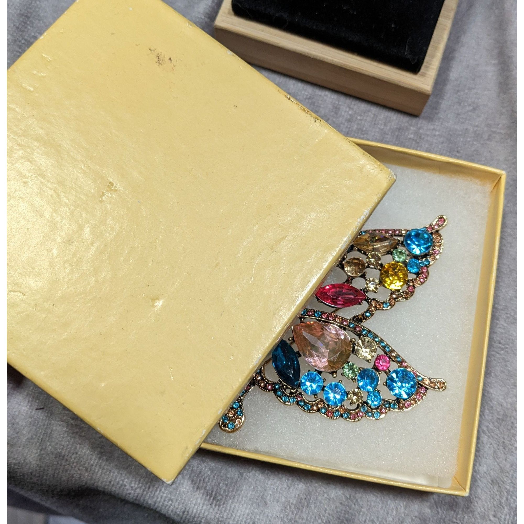 Other Fantasy Glam Large Rainbow Gemmed Butterfly Brooch Size ONE SIZE - 9 Thumbnail
