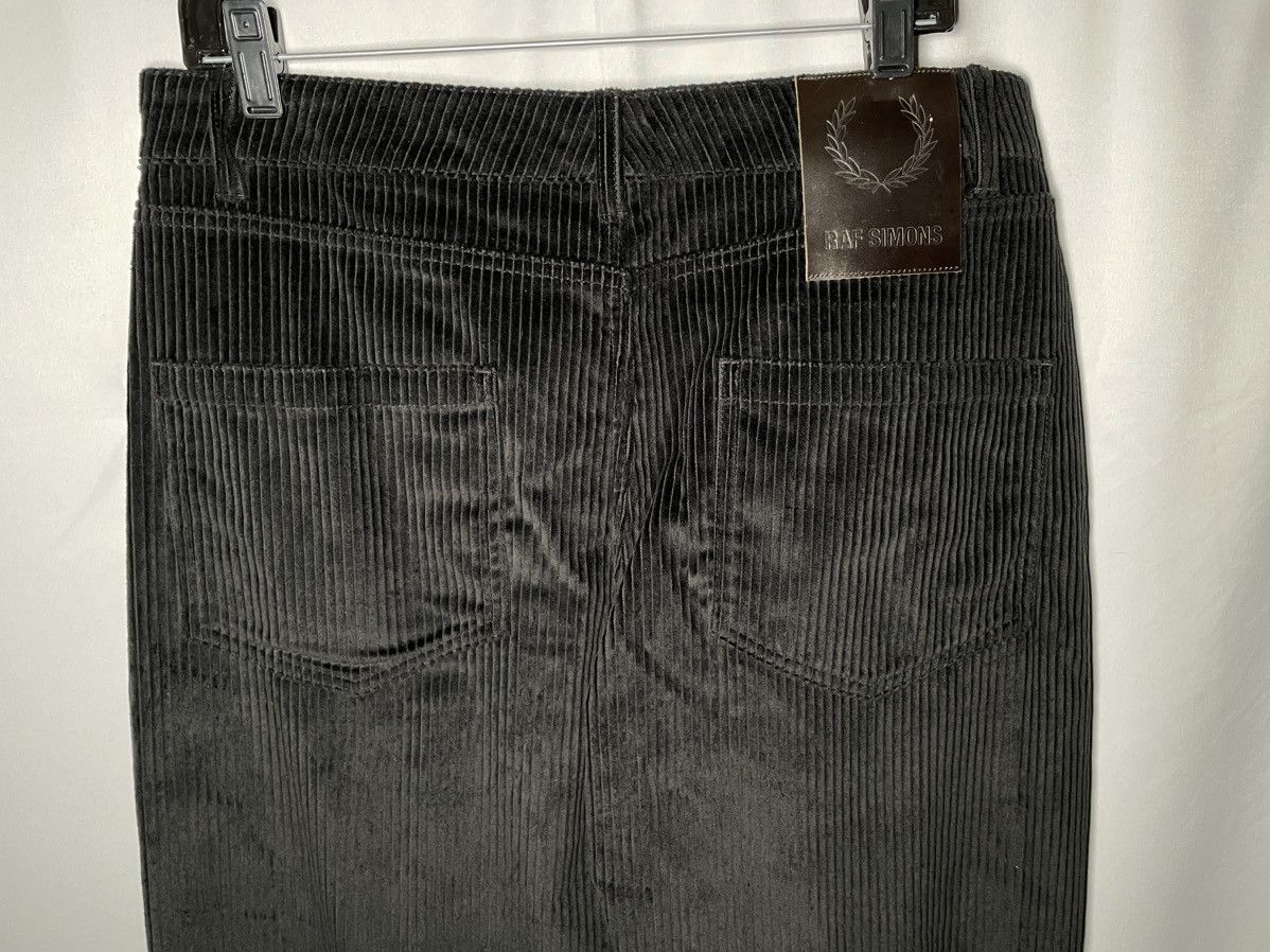 Fred Perry × Raf Simons Raf Simons x Fred Perry Corduroy Pants Size US 34 / EU 50 - 7 Thumbnail