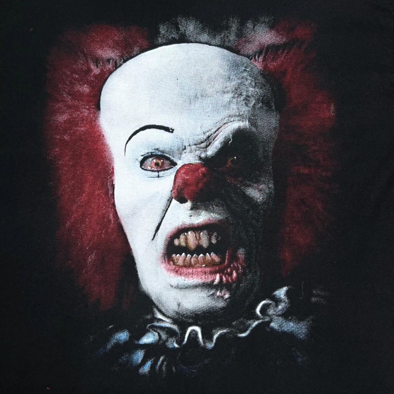 Vintage Stephen King's IT "PENNYWISE THE CLOWN" Horror Movie Graphic T-Shirt Small Black Mens Shirt Short Sleeve Size US S / EU 44-46 / 1 - 3 Thumbnail