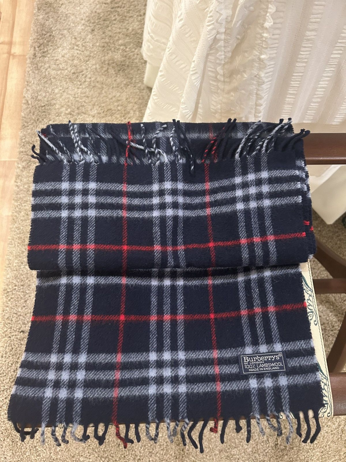 Burberry Burberry London Made in England Lambswool Scarf Size ONE SIZE - 2 Thumbnail