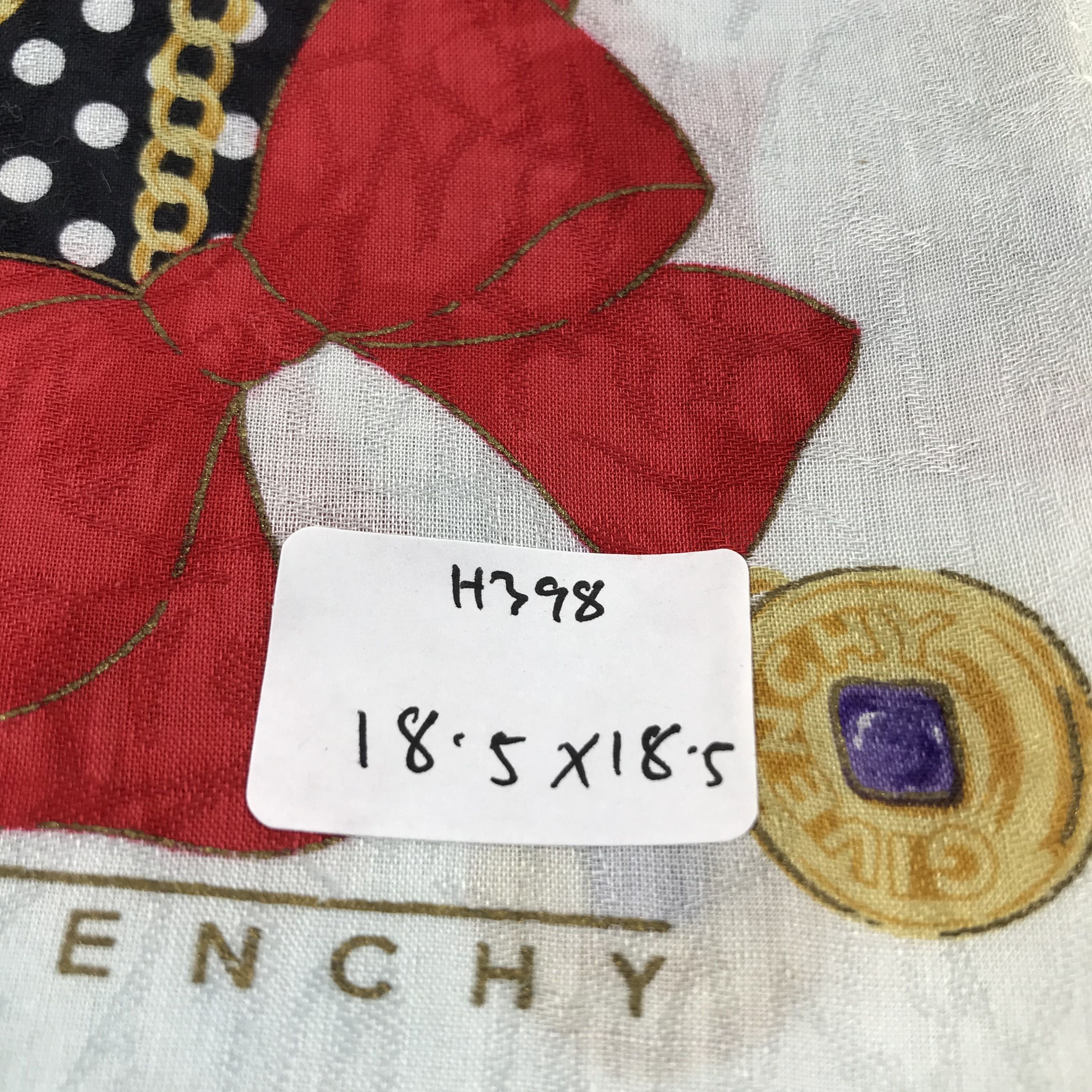 Givenchy Givenchy Luxury Handkerchief Neckerchief Bandana H398 Size ONE SIZE - 11 Thumbnail