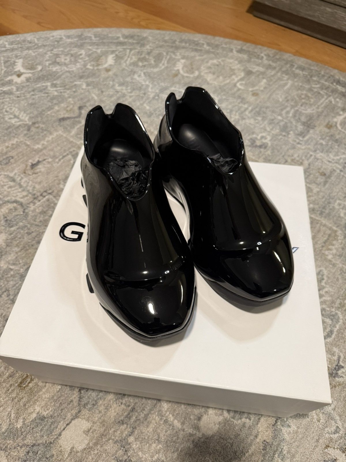 Givenchy Givenchy Monumental Mallow Patent Leather Slip Ons Size US 12 / EU 45 - 1 Thumbnail