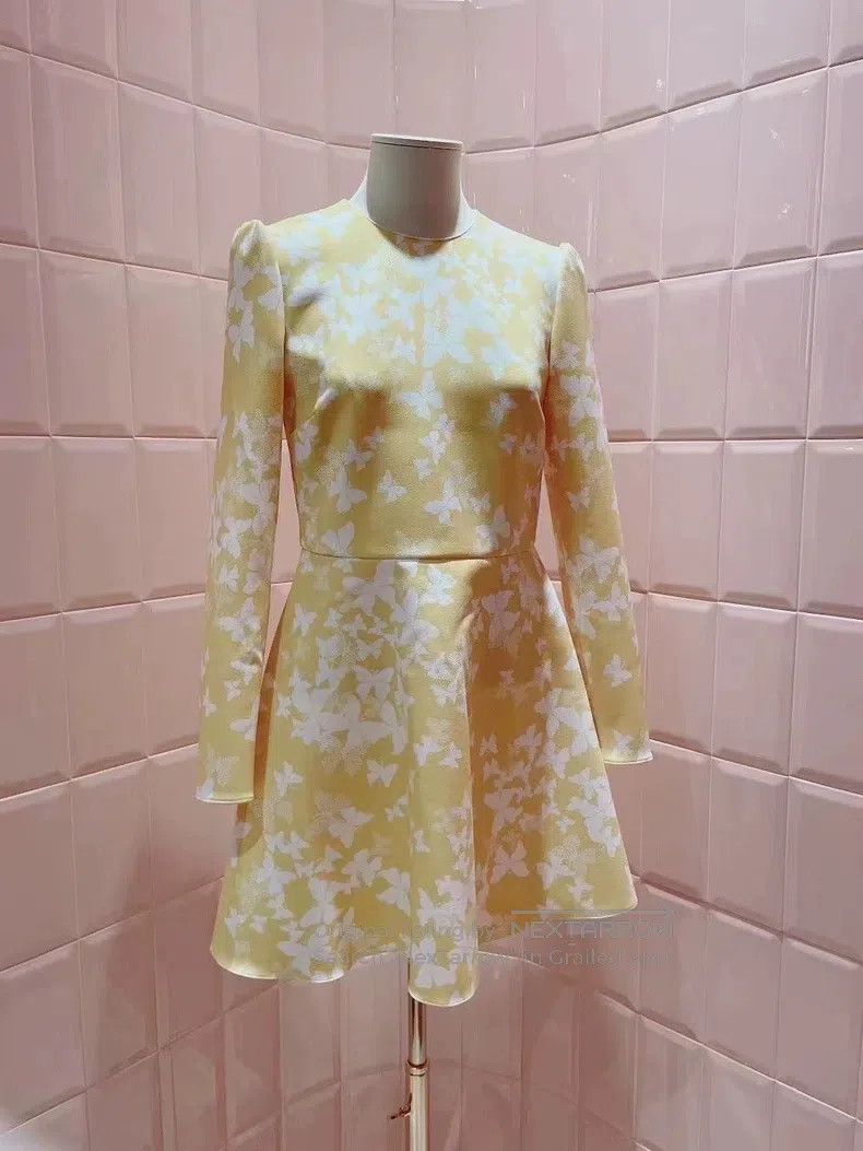 Valentino Valentino Yellow dress Size M / US 6-8 / IT 42-44 - 2 Thumbnail
