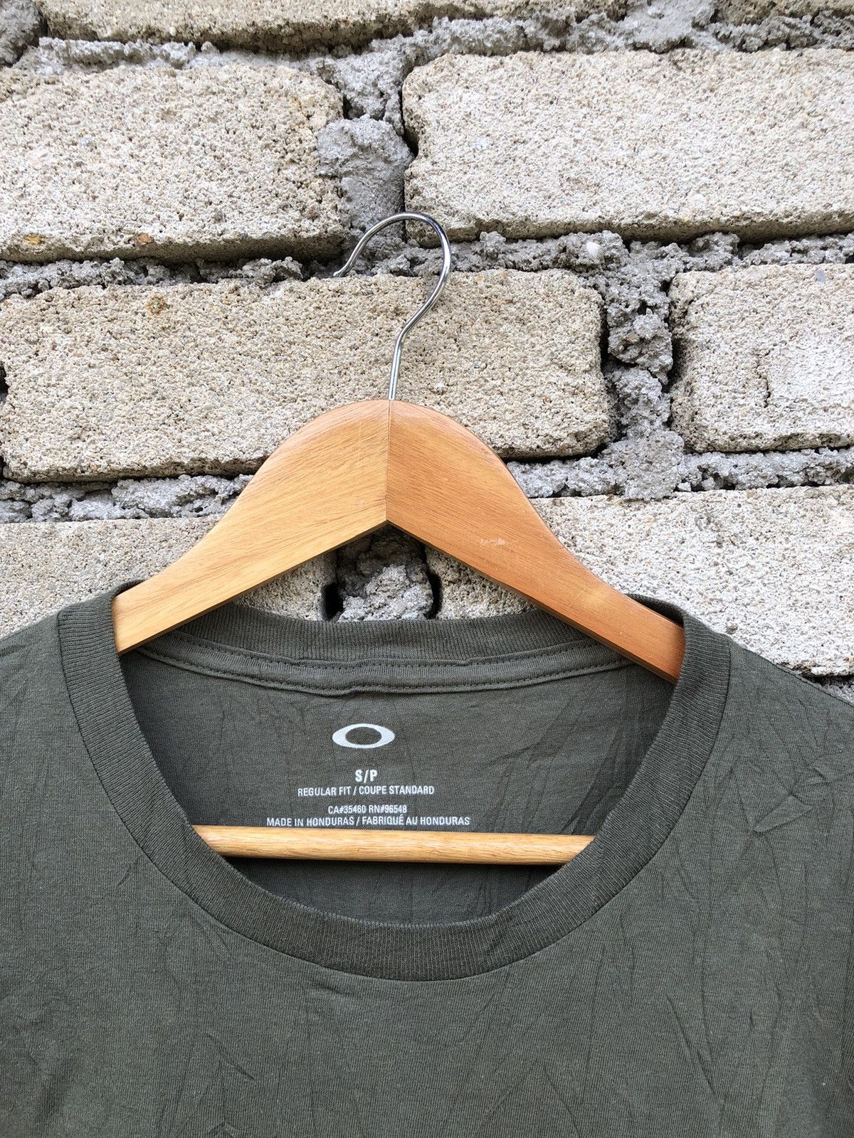 Oakley × Vintage Vintage Y2K Oakley Skulls Afflictions Centre Logo Tee Size US S / EU 44-46 / 1 - 8 Thumbnail