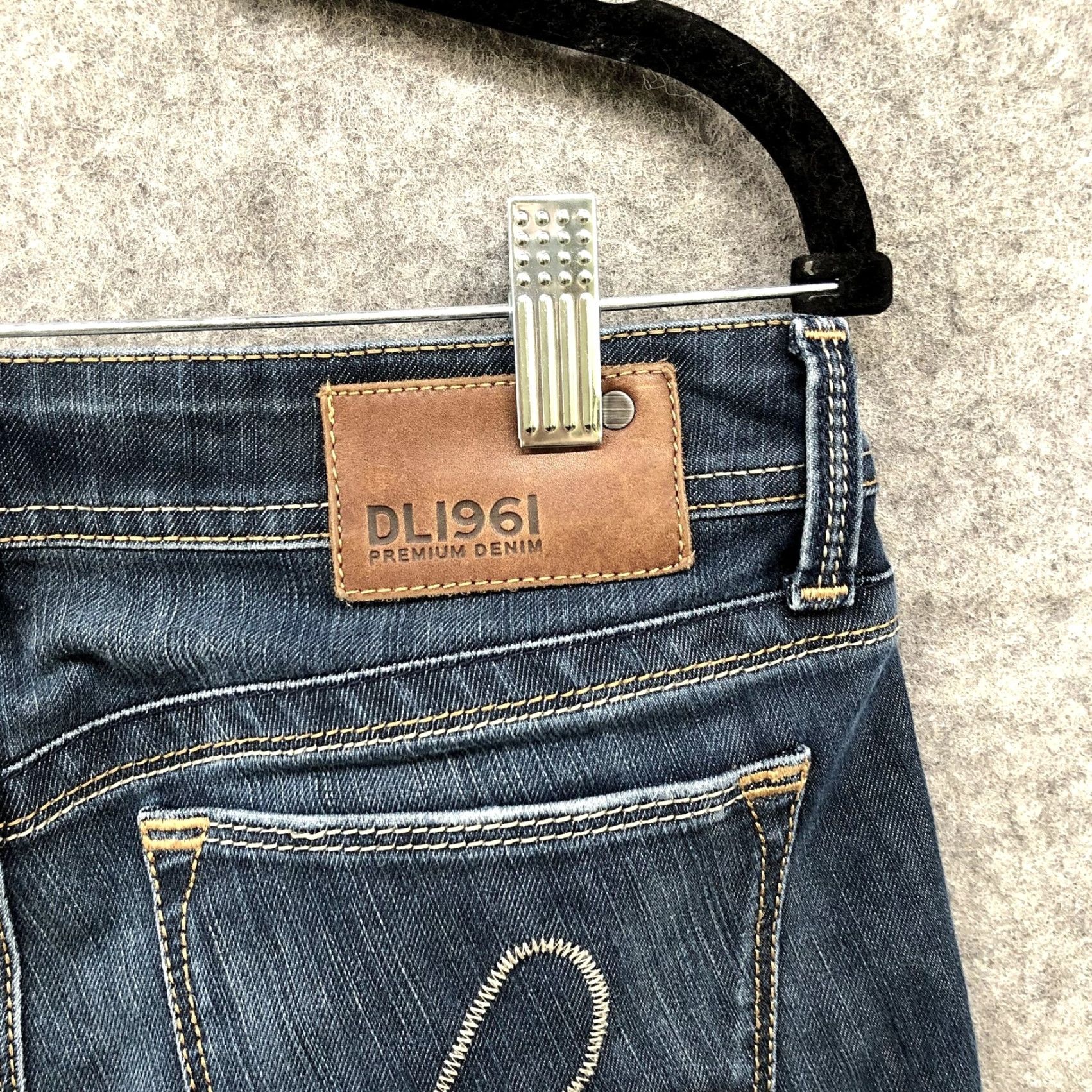 DL1961 DL1961 Lindsey Slim Straight Jeans Womens 27 Blue Low Rise 4way Stretch Denim Jeans Slim Straight Womens 27 Blue DL1961 Jeans Size 27" / US 4 / IT 40 - 7 Thumbnail