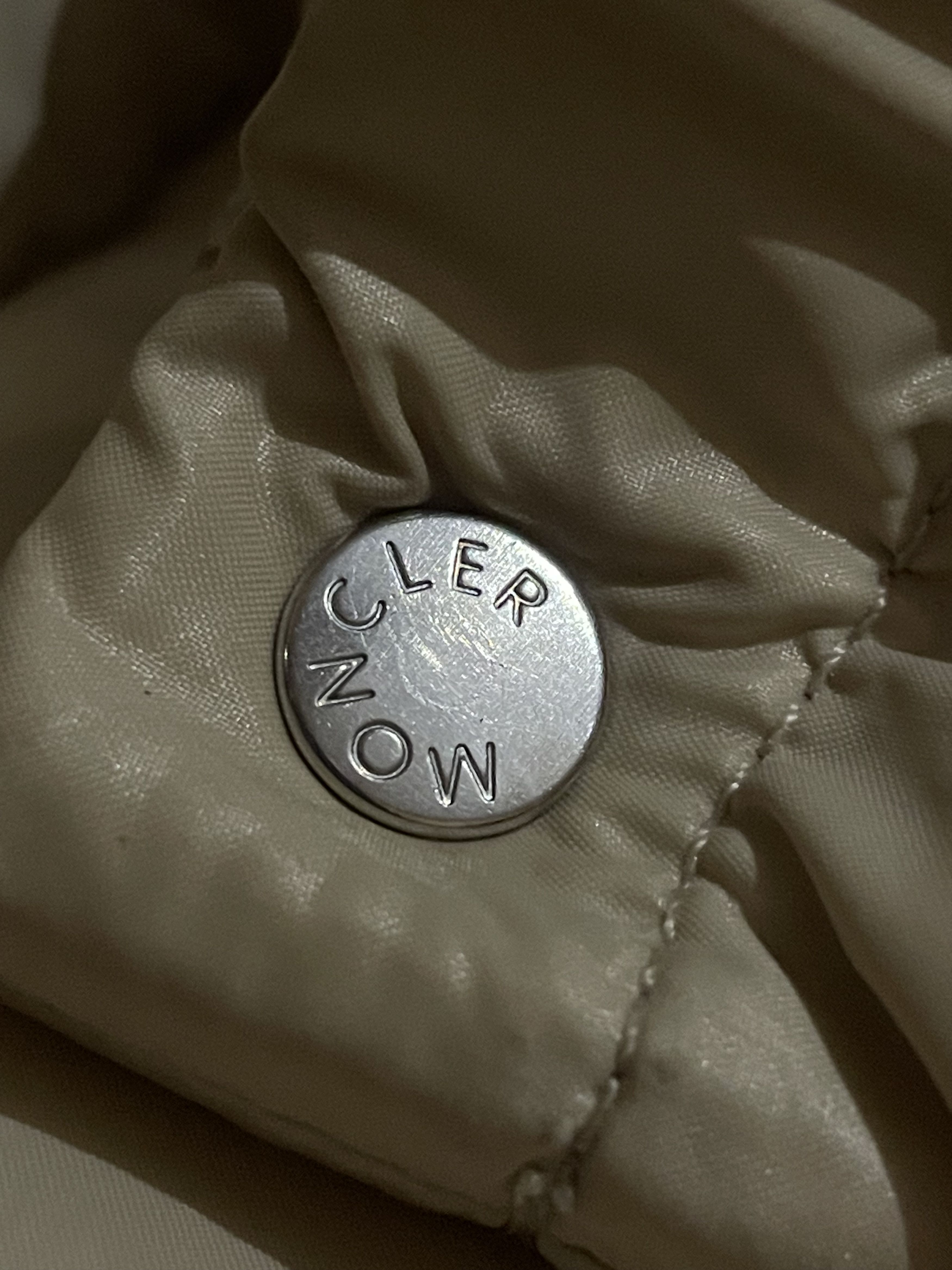 Moncler Vintage Biege Moncler Puffer Down Jacket | S-M size Size US M / EU 48-50 / 2 - 10 Thumbnail