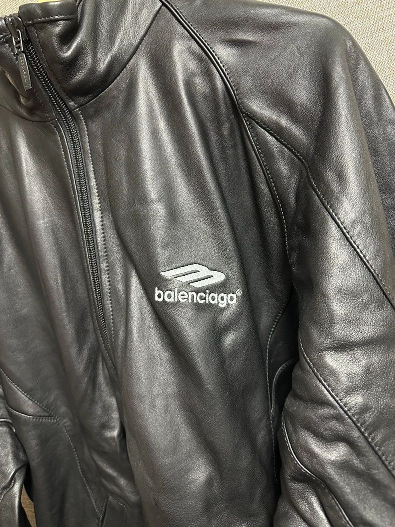 Balenciaga Balenciaga 3B Logo Embroidered Soft Sheepskin Hooded Sport Size US S / EU 44-46 / 1 - 2 Thumbnail