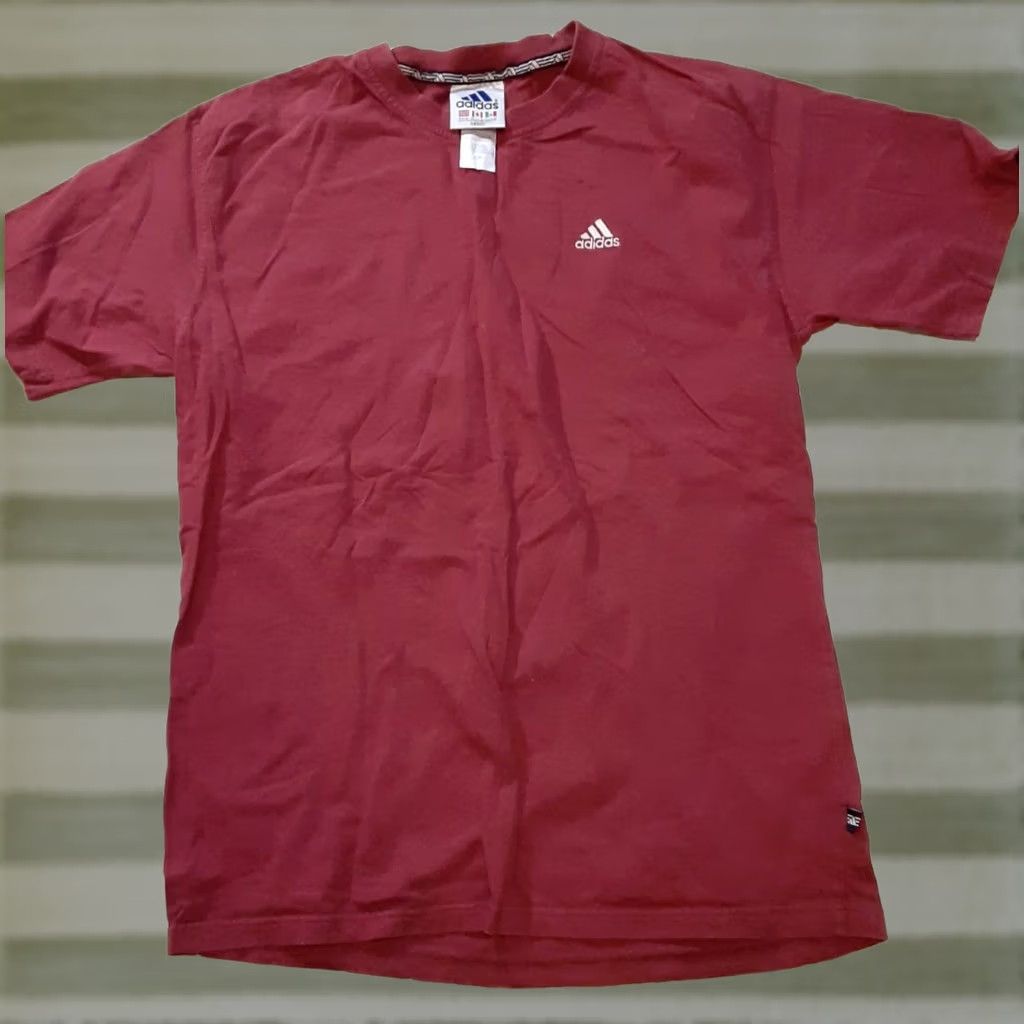 Adidas VINTAGE adidas T-Shirt XL Burgendy 90s Men Short Sleeve Regular 30in Long 21in Pit to Pit Mens Size US XL / EU 56 / 4 - 1 Thumbnail
