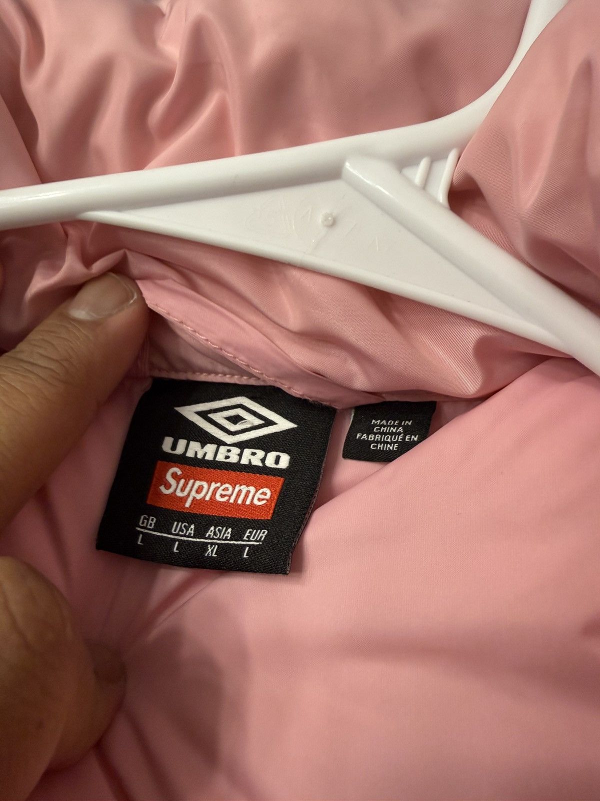 Supreme Supreme Umbro Puffer Jacket Pink Size Large Size US L / EU 52-54 / 3 - 14 Thumbnail