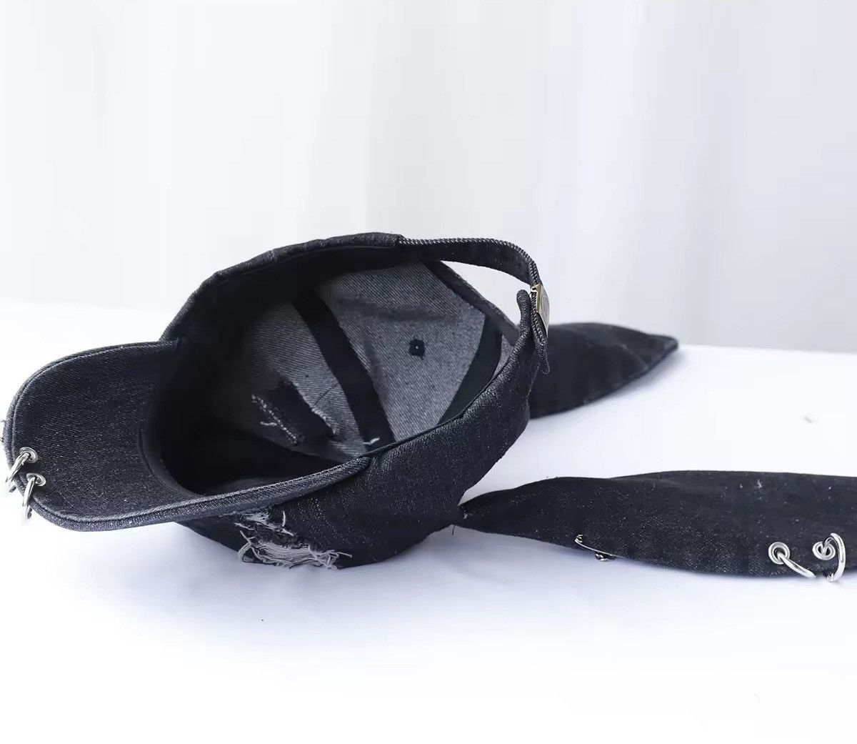 Japanese Brand Rabbit Ears Denim Ripped Metal Ring Cap Size ONE SIZE - 5 Thumbnail