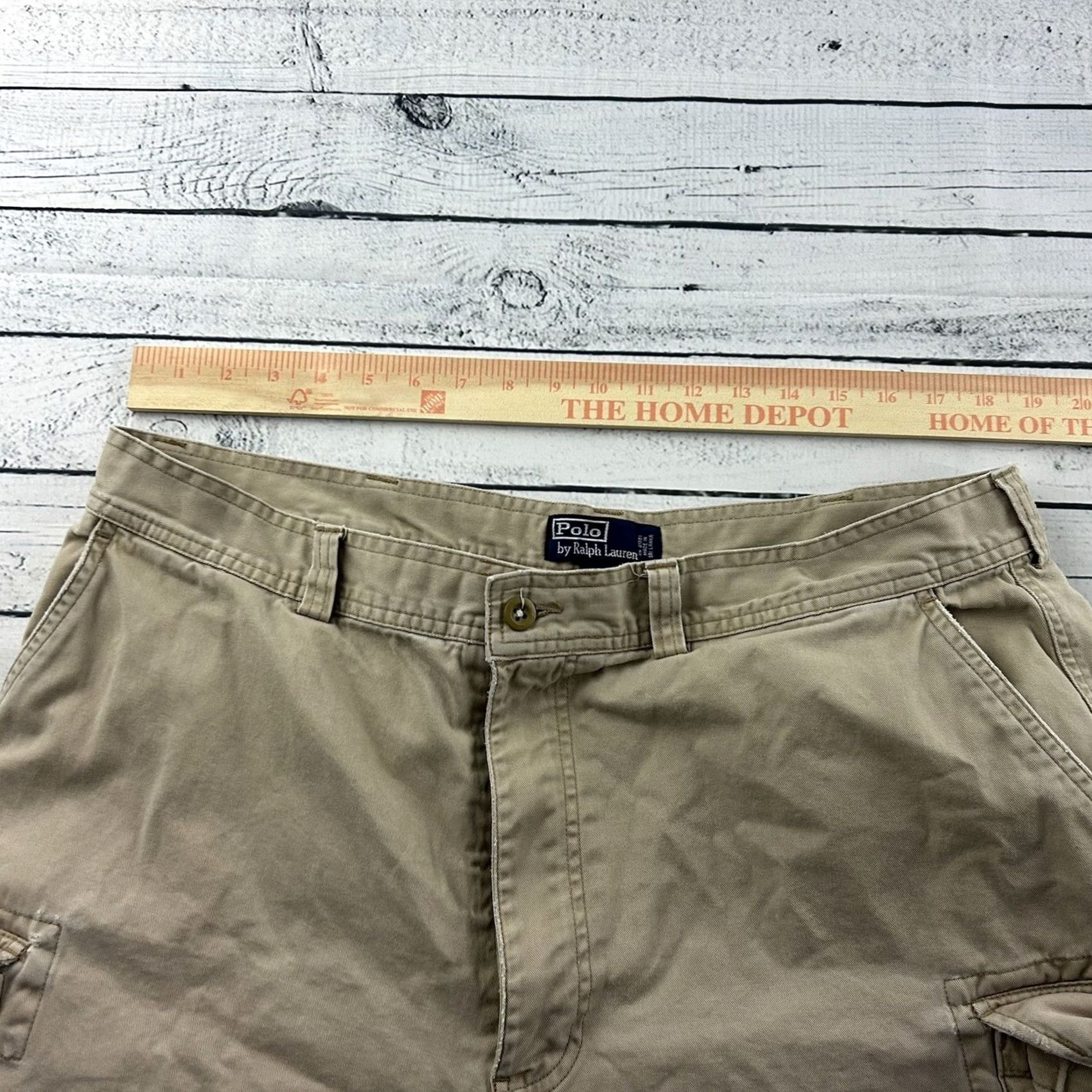 Polo Ralph Lauren VINTAGE Polo Ralph Lauren Cargo Shorts Men 40 Khaki Beige Cargo shorts Mens 40 Beige Size US L / EU 52-54 / 3 - 4 Thumbnail
