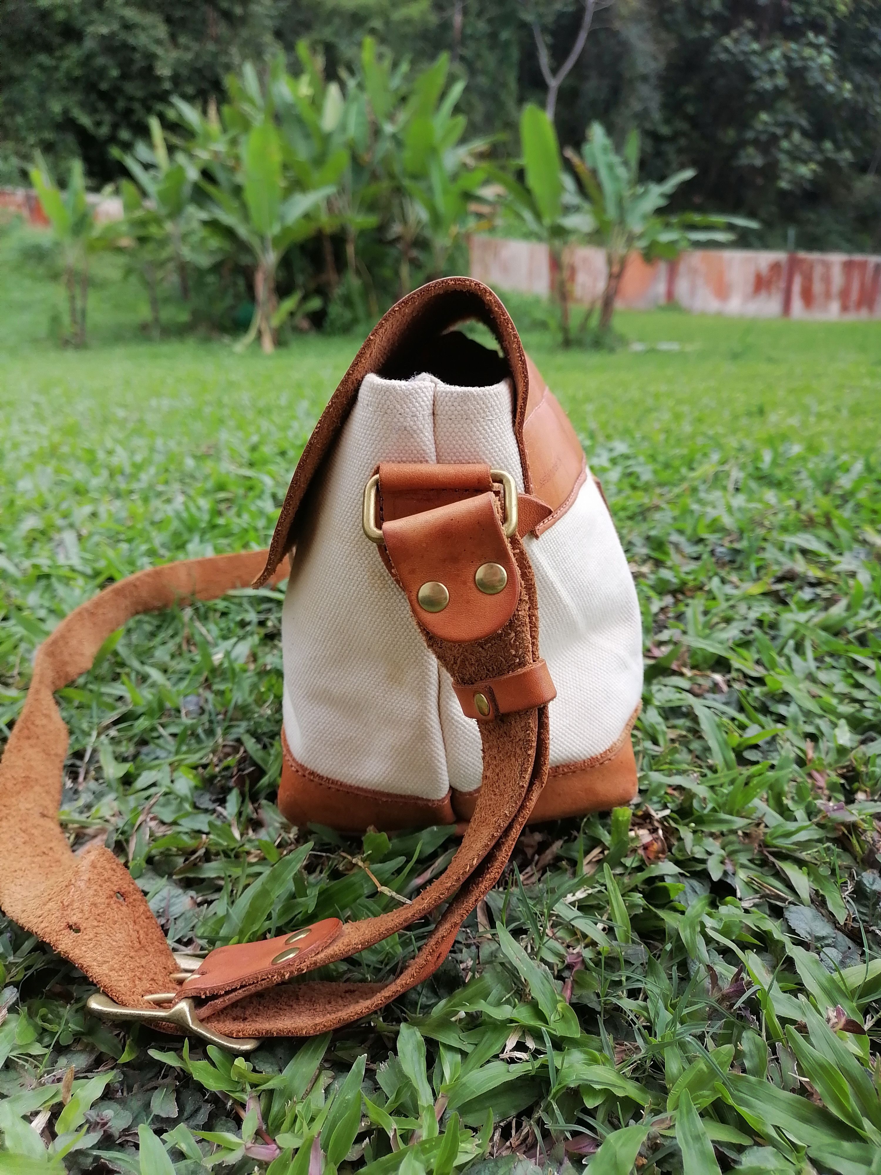 Japanese Brand Butler Verner Sails x Beams Canvas Leather Crossbody Bag Size ONE SIZE - 3 Thumbnail