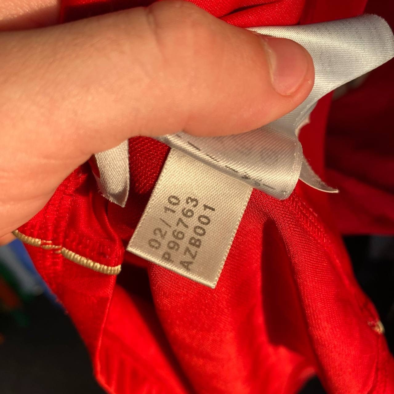 Adidas × Vintage Vintage Adidas Liverpool 2010 home soccer jersey Size US XL / EU 56 / 4 - 13 Thumbnail