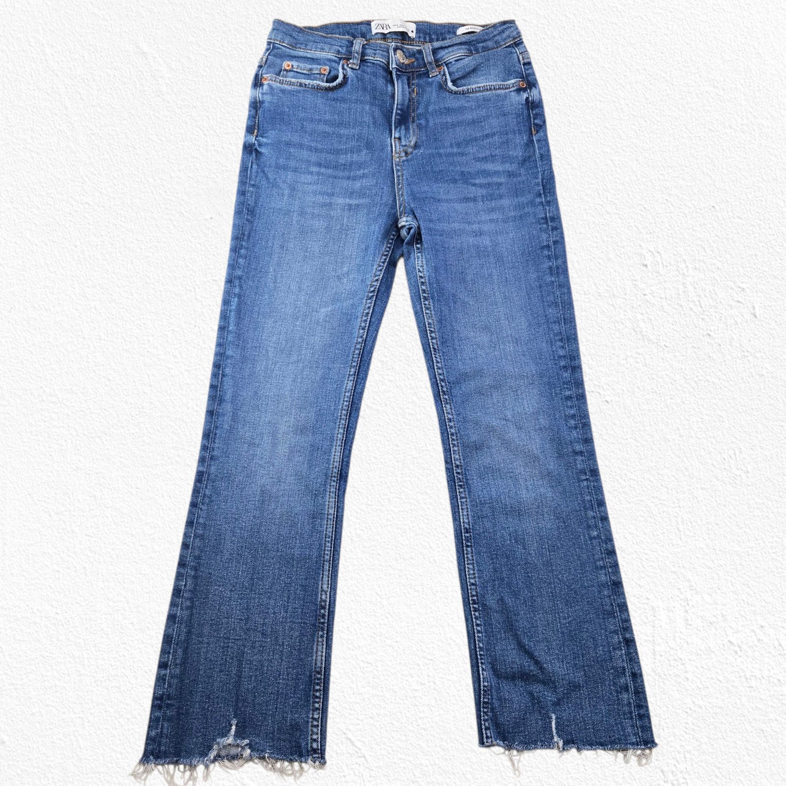 Zara Zara Bootcut Cropped Raw Hem Jeans Size 4 Size 27" / US 4 / IT 40 - 2 Thumbnail