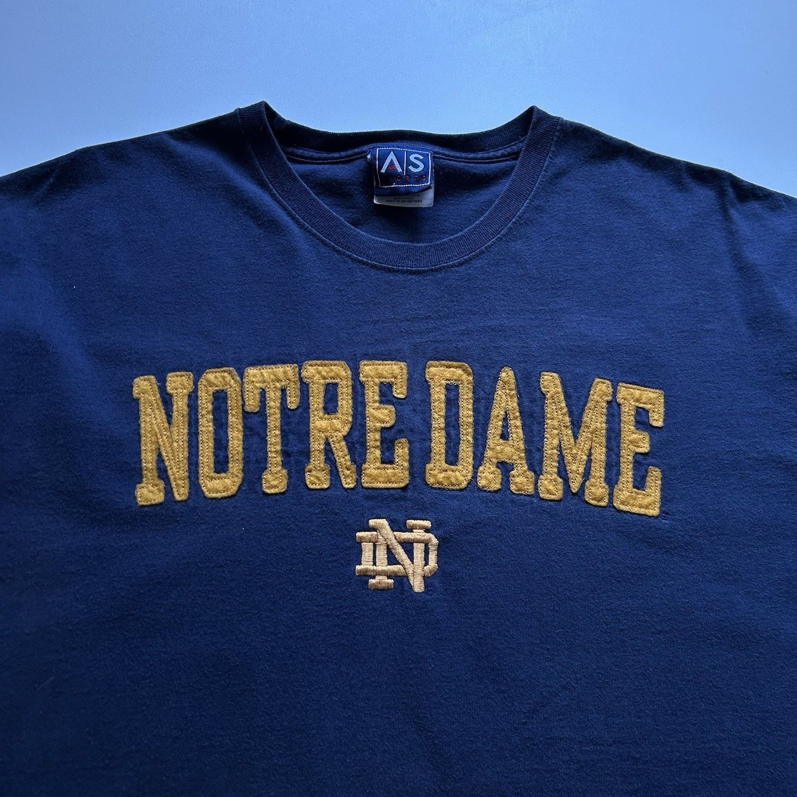 NCAA × Vintage Vintage Notre Dame T Shirt XL Y2K NCAA Fighting Irish Rare Size US XL / EU 56 / 4 - 2 Thumbnail
