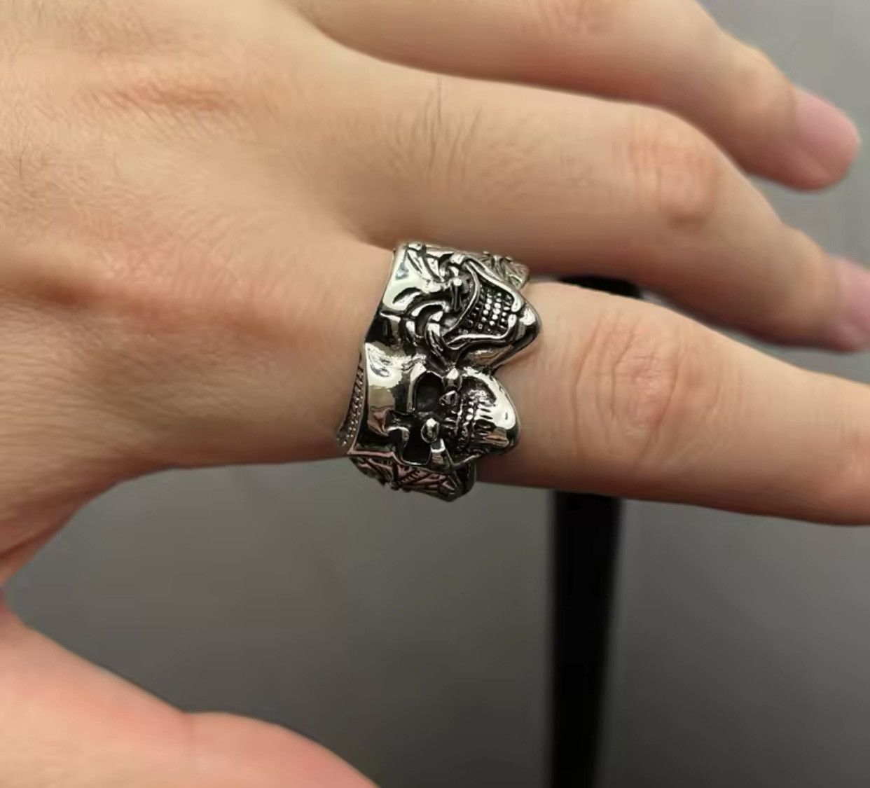 Jewelry Two Face Joker Ring Size ONE SIZE - 6 Thumbnail