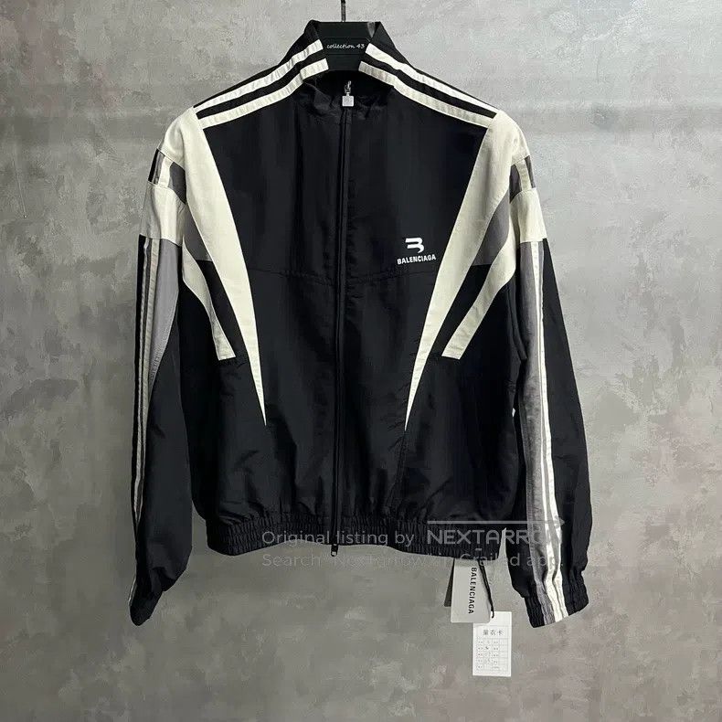 Balenciaga Balenciaga Black Logo letter printing long sleeve zipper Size US S / EU 44-46 / 1 - 1 Thumbnail