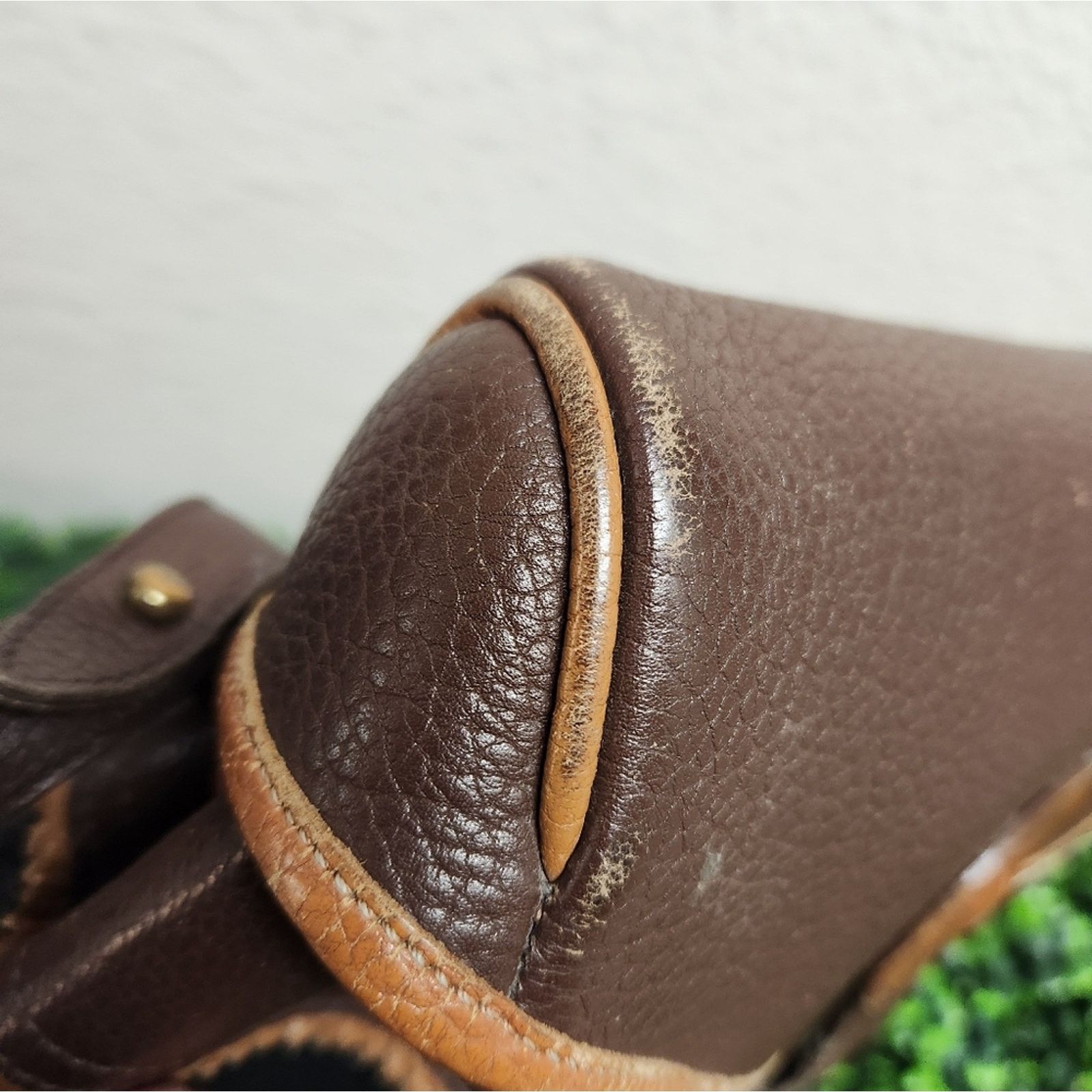 Dooney & Bourke Dooney & Bourke Teton Drawstring saddle Pebbled crossbody. Size ONE SIZE - 7 Thumbnail