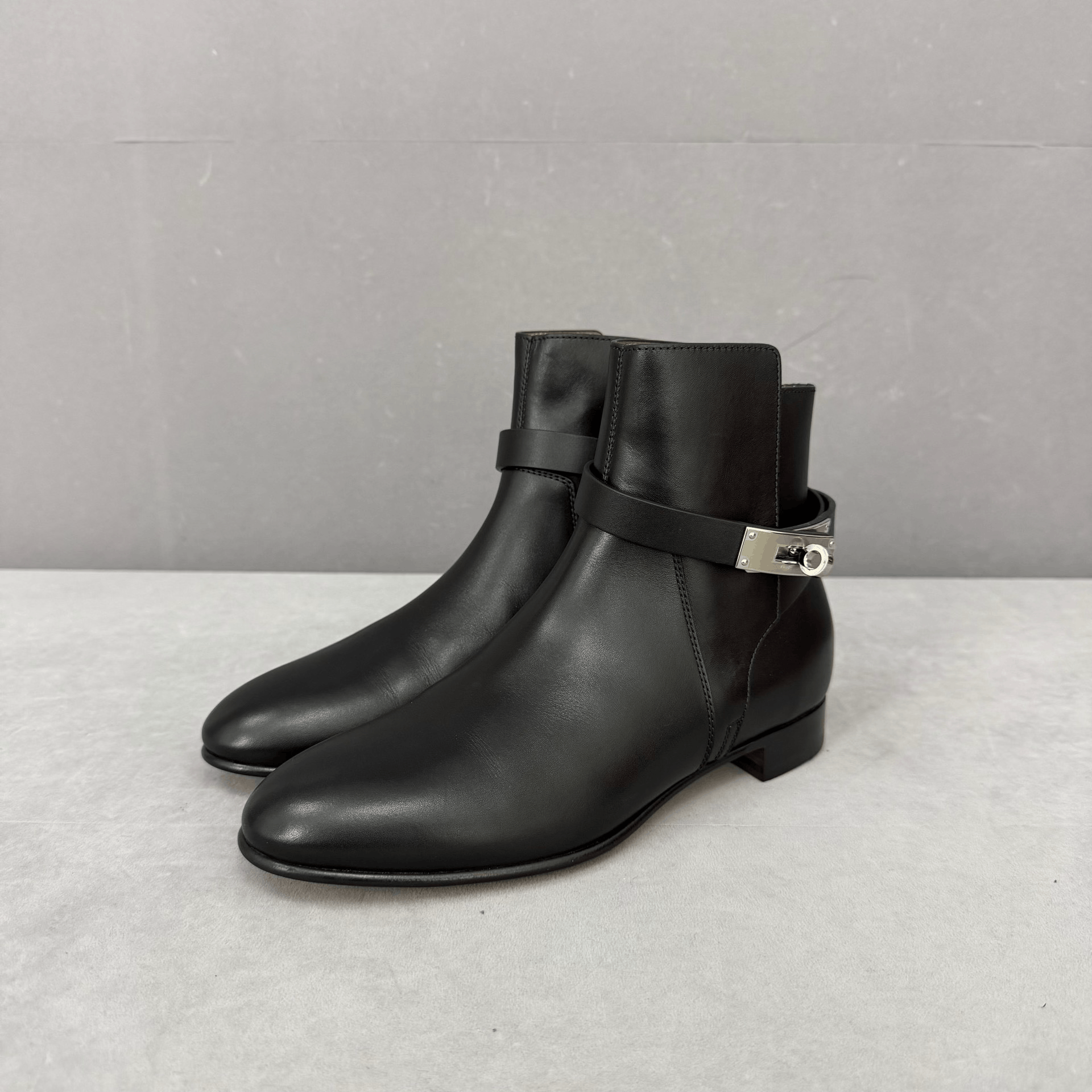 Hermes Hermes Kelly Silver Buckle Chelsea Boots Size US 6 / IT 36 - 1 Thumbnail