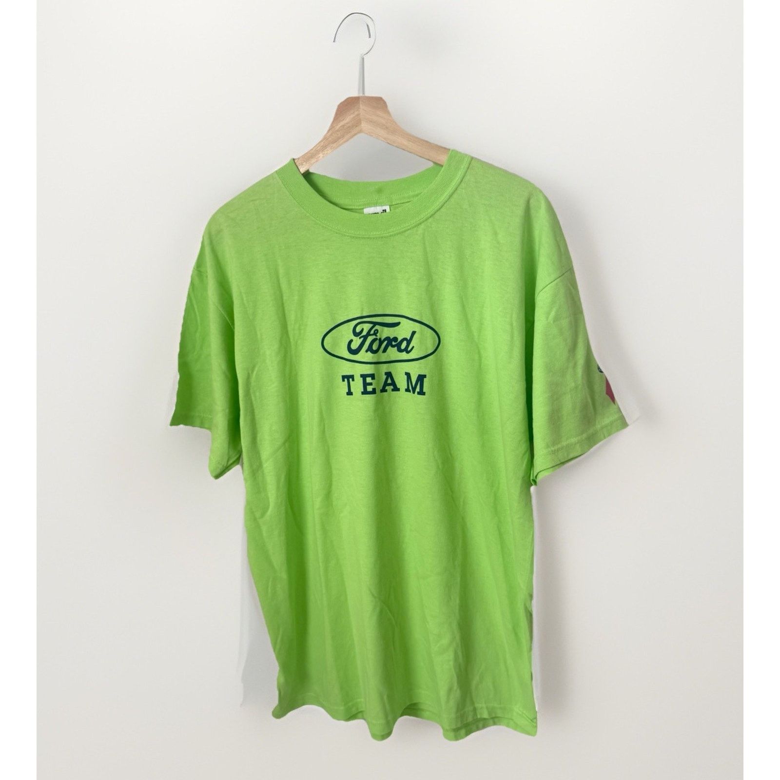 Anvil Vintage Anvil Ford T-Shirt Green USA Breast Cancer Ribbon Size US L / EU 52-54 / 3 - 1 Thumbnail