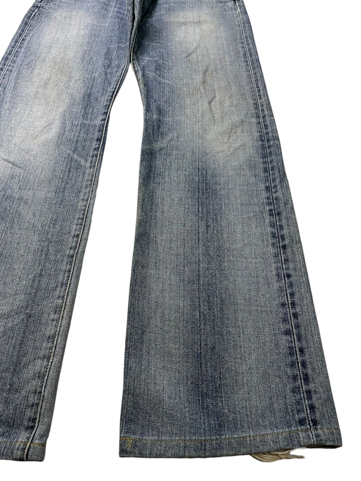 Edwin × Japanese Brand Exclusive Vintage Edwin Light Wash Distressed Loose Jeans Size US 33 - 7 Thumbnail