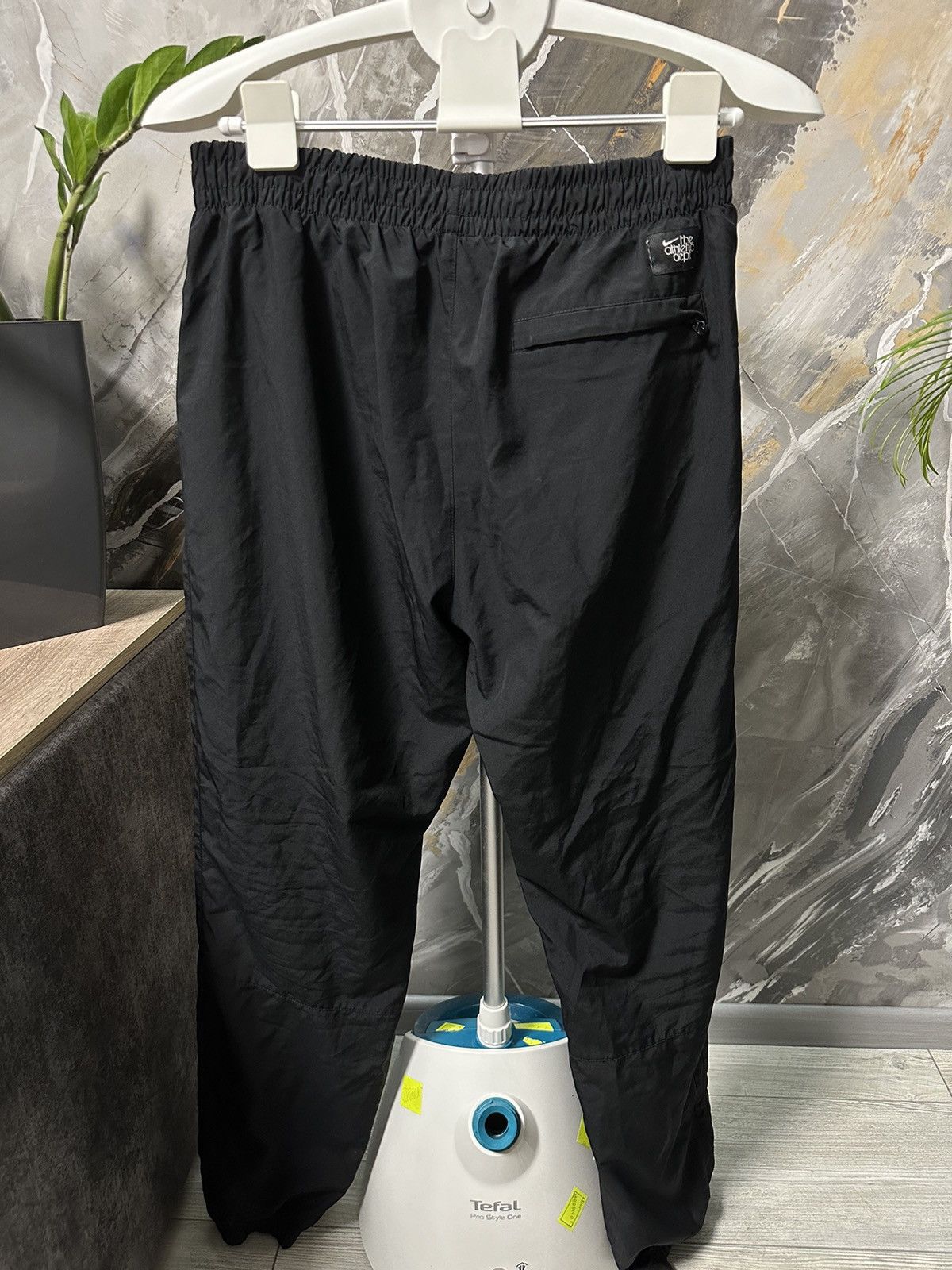 Vintage Vintage Nike Nylon Black Sweatpants Logo Swoosh Size US 36 / EU 52 - 4 Thumbnail