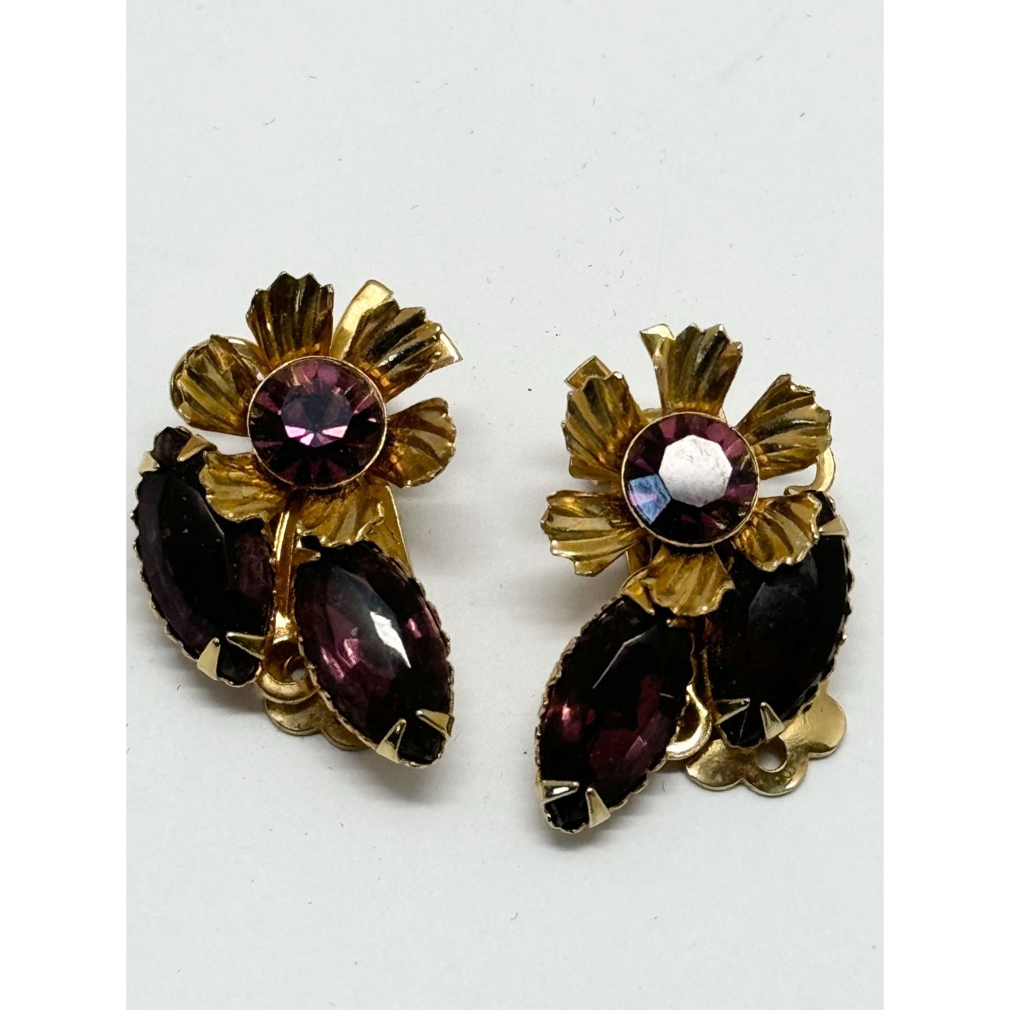 Vintage Vintage purple glass flower earrings Size ONE SIZE - 2 Thumbnail