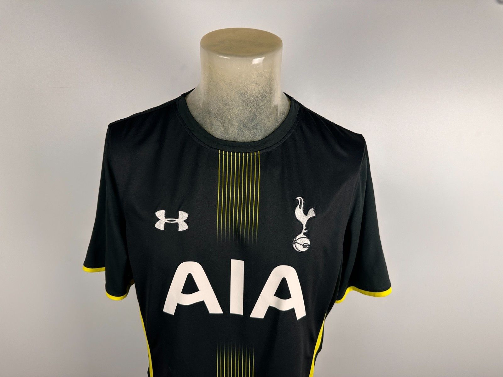 Under Armour Tottenham 2014 Football Shirt Soccer Jersey Under Armour XL Size US XL / EU 56 / 4 - 4 Thumbnail