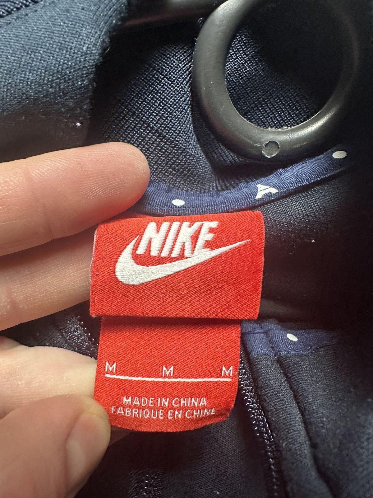 Vintage Vintage Nike Paris PSG soccer jacket size M logo Size US M / EU 48-50 / 2 - 4 Thumbnail