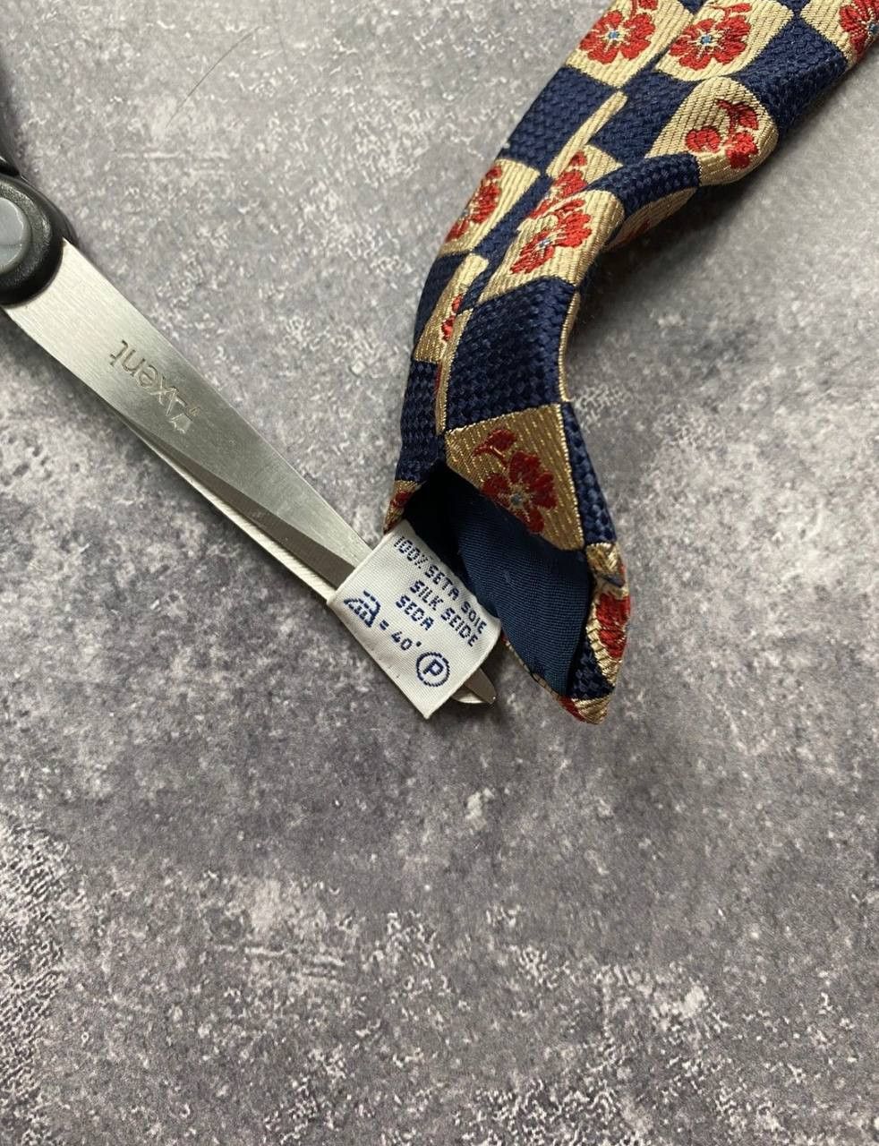Givenchy Vintage Givenchy Gentleman Paris Ties Rare Old Money Size ONE SIZE - 8 Thumbnail