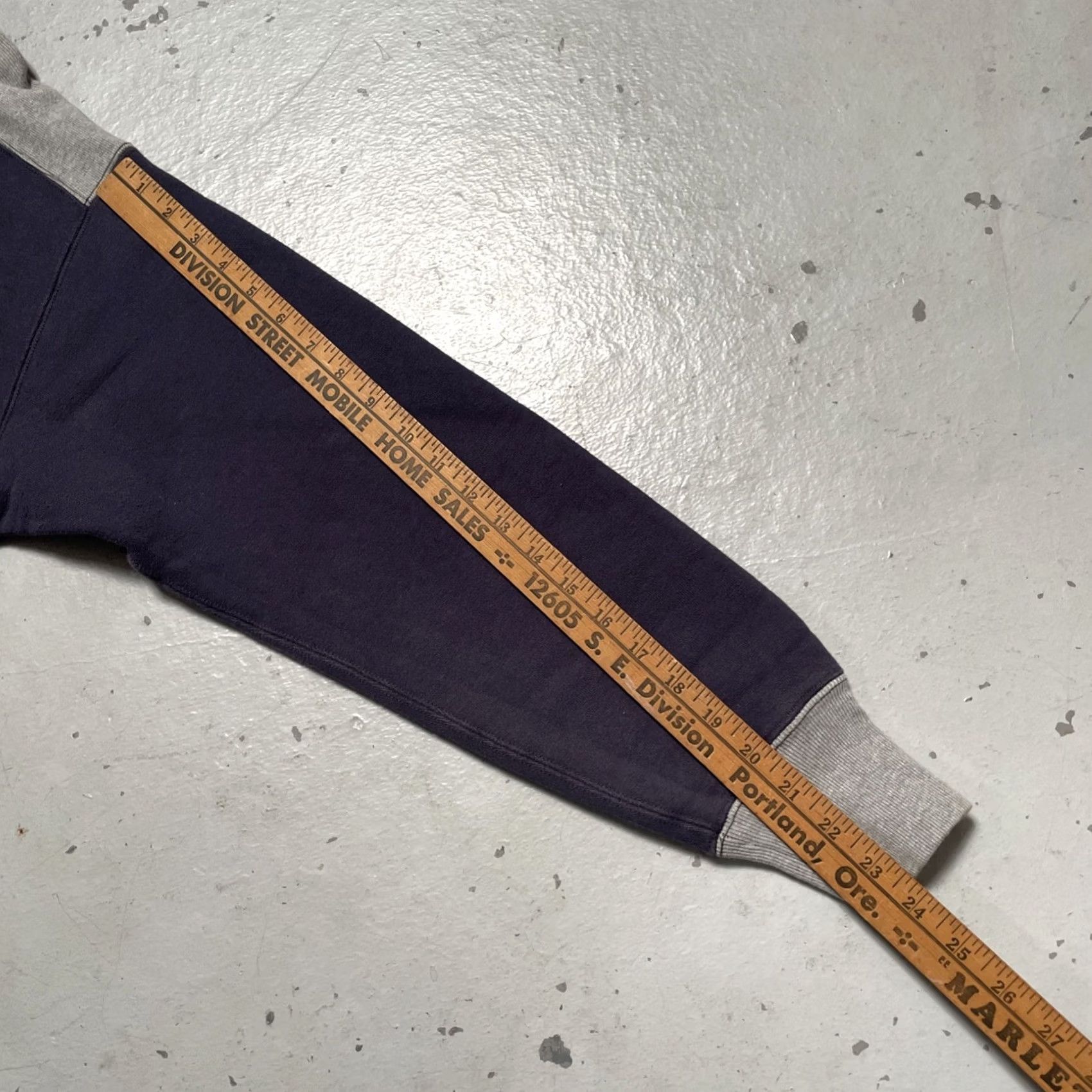 Vintage - Relevant keywords: "John Gluckow," "SCSC," "Double V," "Vintage Style," "Stencil," "Sweatshirt. Size US M / EU 48-50 / 2 - 6 Thumbnail