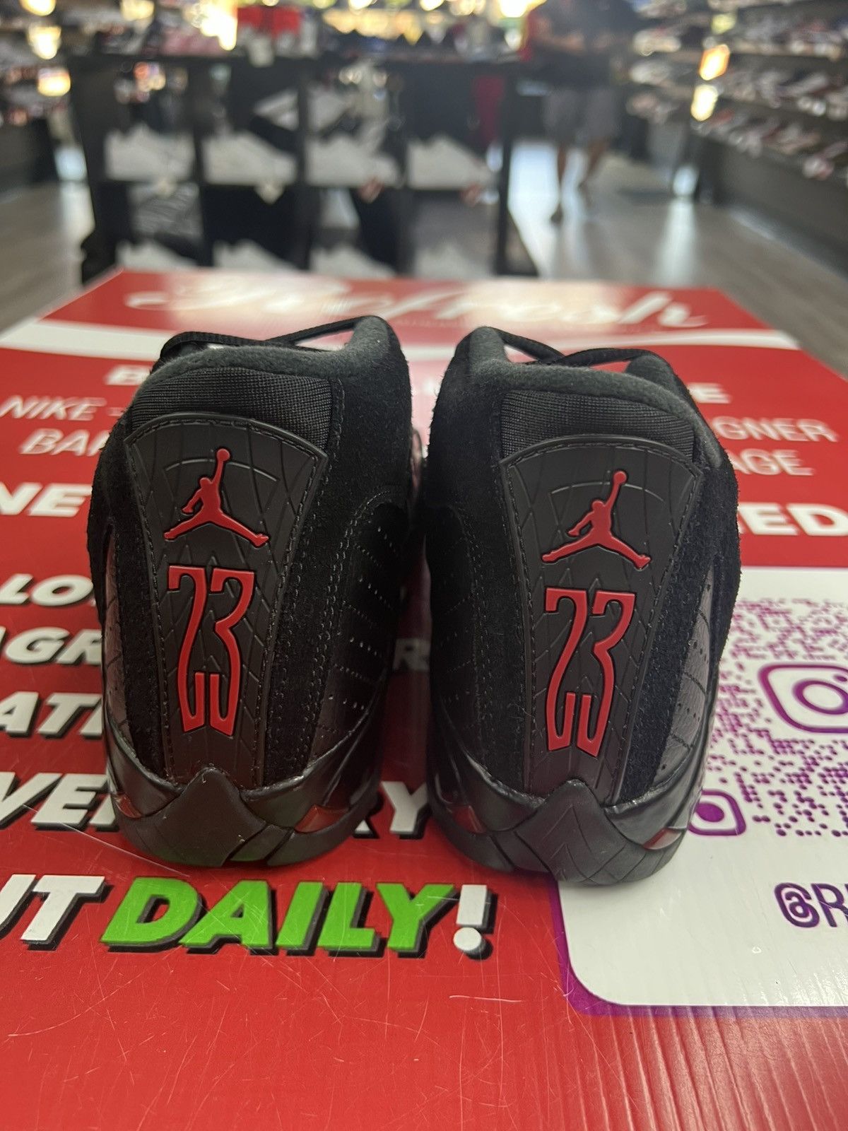 Jordan Brand Air Jordan 14 Last Shot Size 6y Size US 6 / EU 39 - 5 Thumbnail