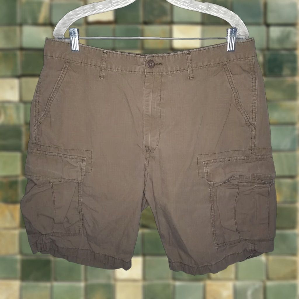 Levi's LEVI'S Cargo Shorts Brown Lightweight Mens Size 36 Regular Men's Shorts Brown 36 Size US 36 / EU 52 - 1 Thumbnail