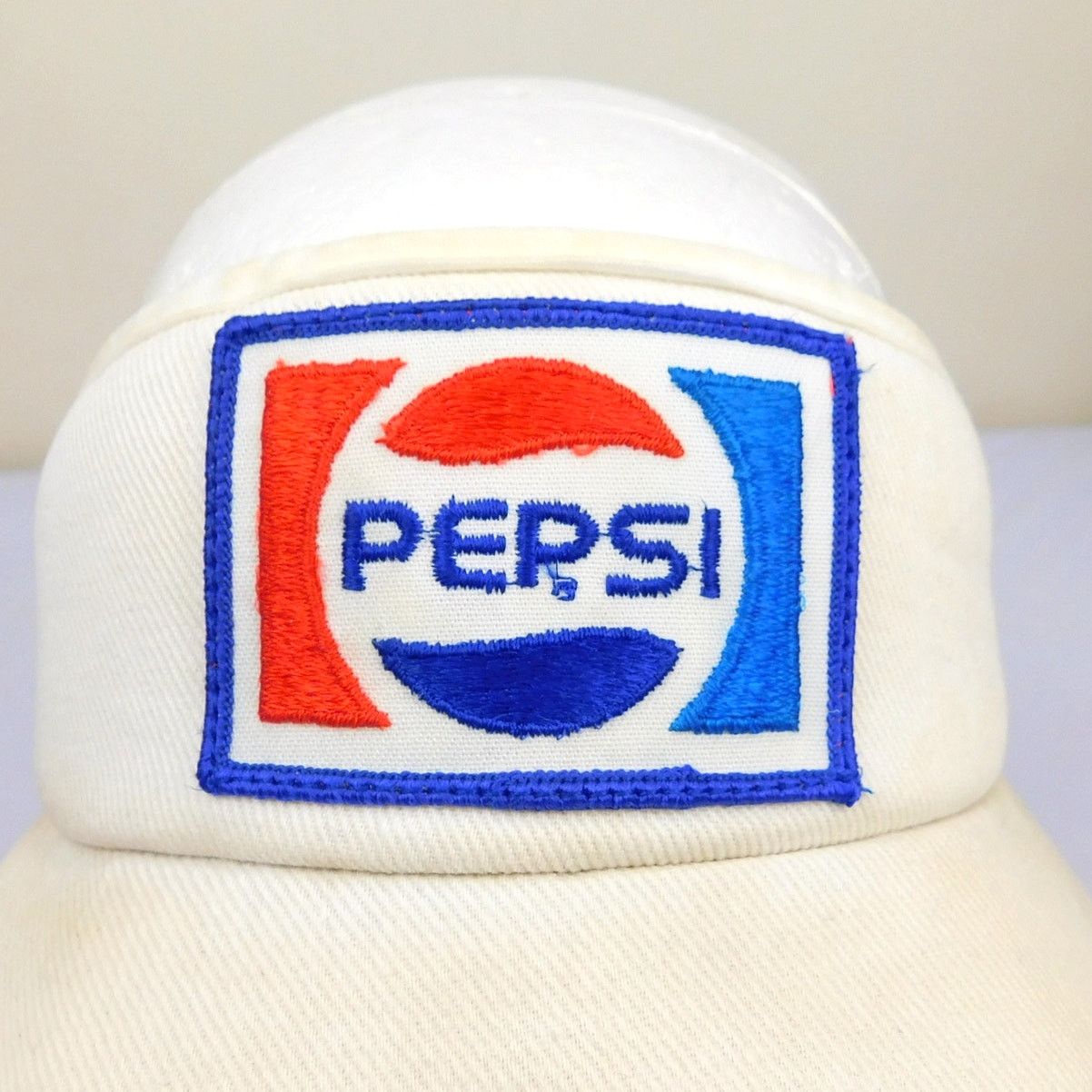 Pepsi 80s Pepsi Visor White Embroidered Patch Adjustable Cleaned Size ONE SIZE - 2 Thumbnail