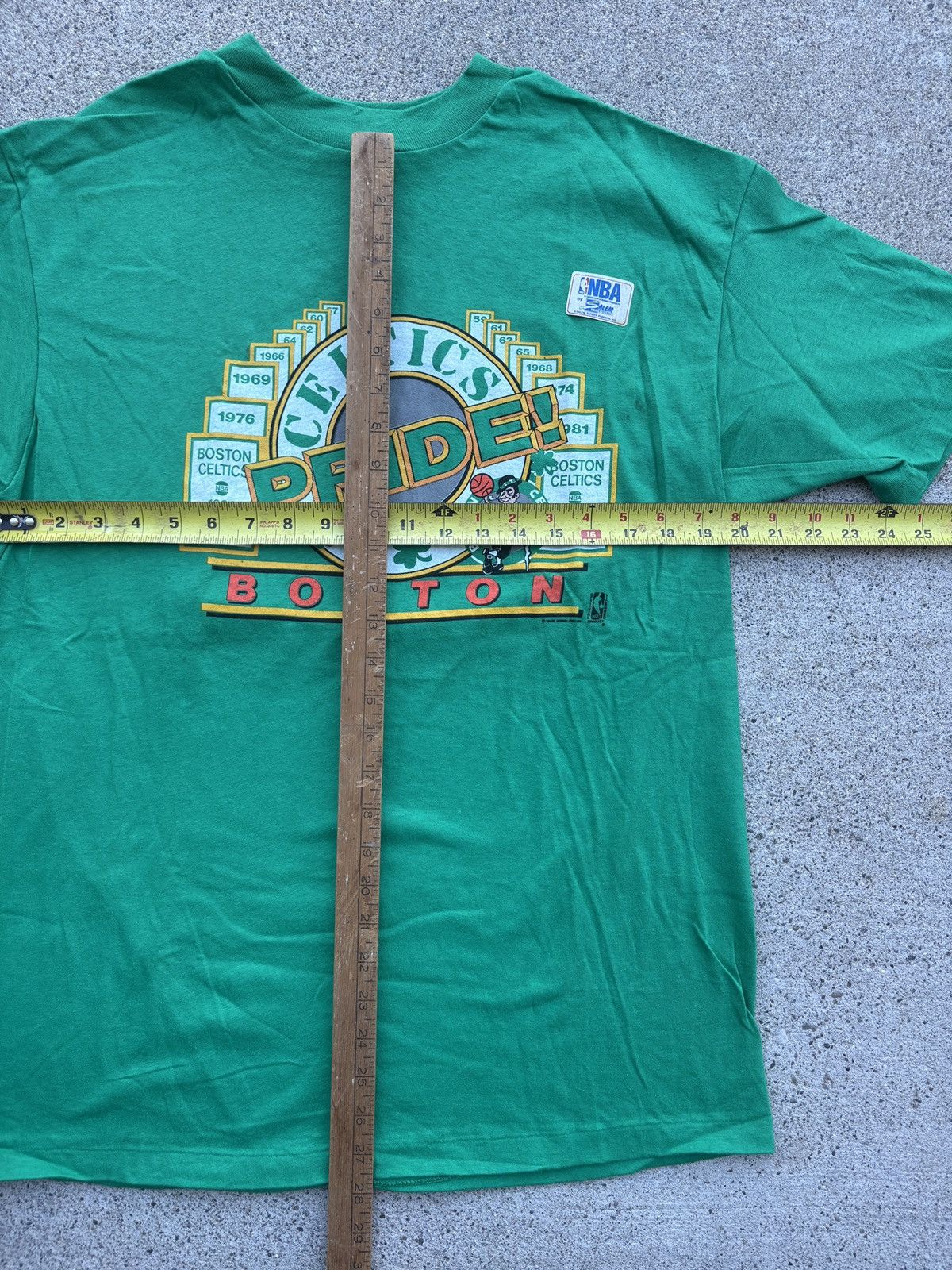NBA Vintage 1986 Hanes Boston Celtics “Champions” T-Shirt Sz. XL Size US XL / EU 56 / 4 - 6 Thumbnail