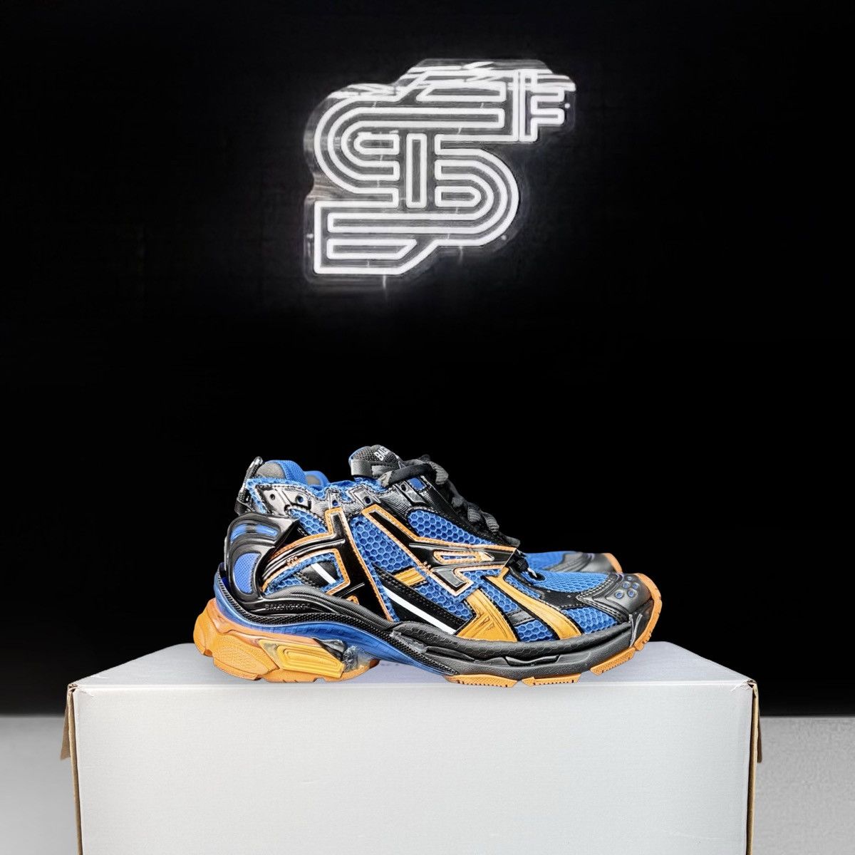 Balenciaga Balenciaga Runner Blue/Orange Size US 6.5 / EU 39-40 - 1 Thumbnail