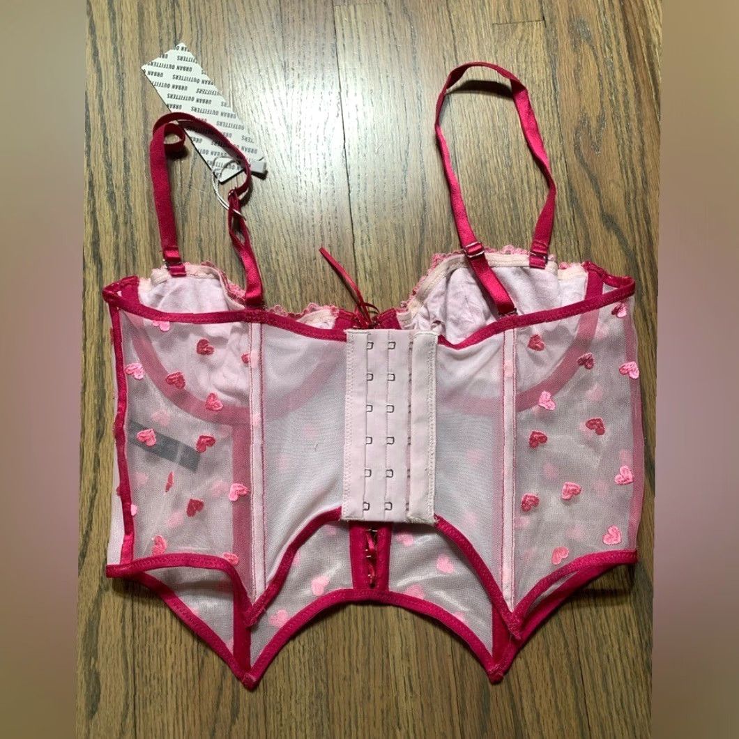 Urban Outfitters NWT Urban Outfitters Corset Top M Rose Cherry Heart Multicolor Medium Regular Girls? Mens? Wait. Size M / US 6-8 / IT 42-44 - 5 Thumbnail
