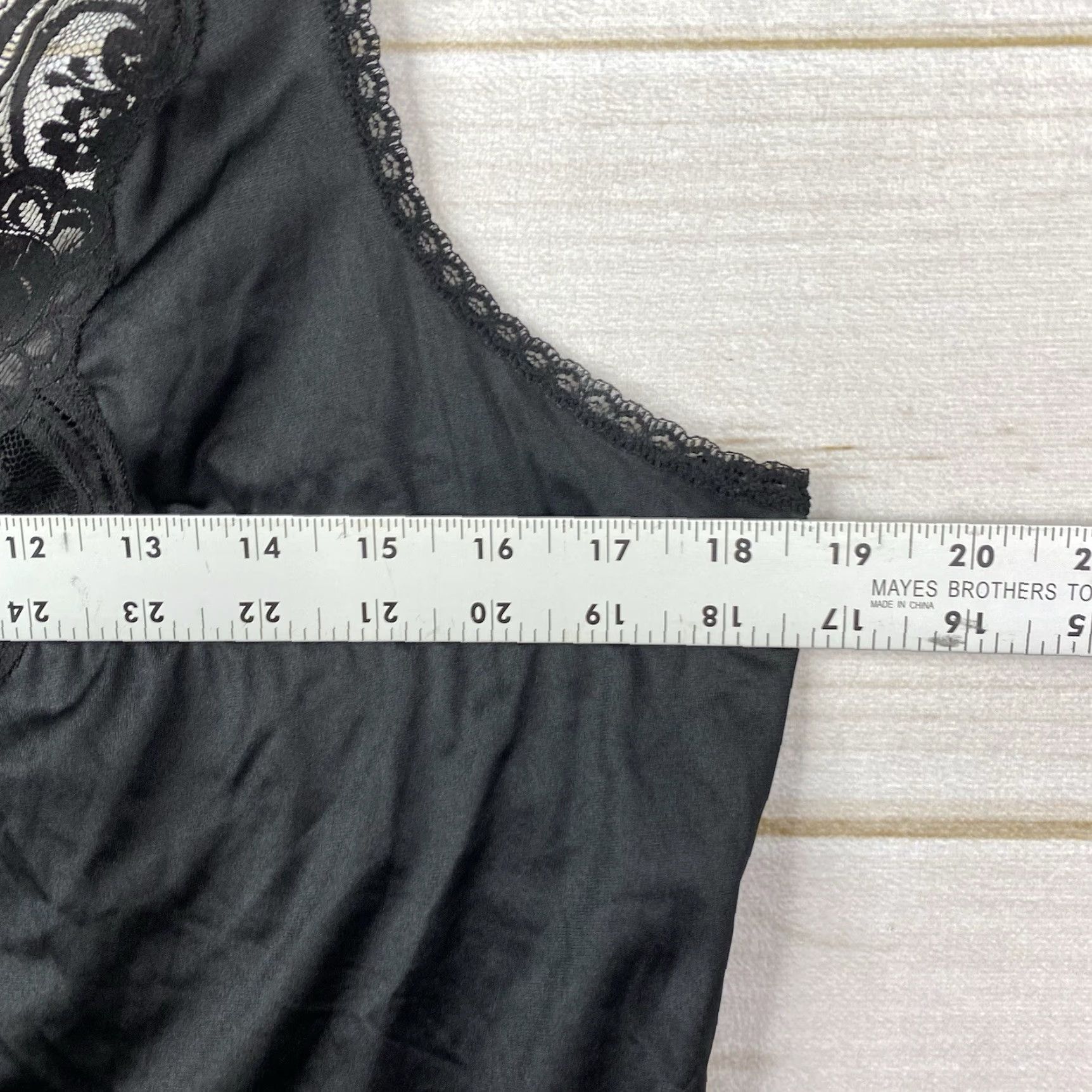 Vintage VINTAGE WonderMaid Camisole Womens 38 Black Satin Lace Tank Spaghetti Adjustable USA Slips Top Shirt Womens Size XS / US 0-2 / IT 36-38 - 5 Thumbnail