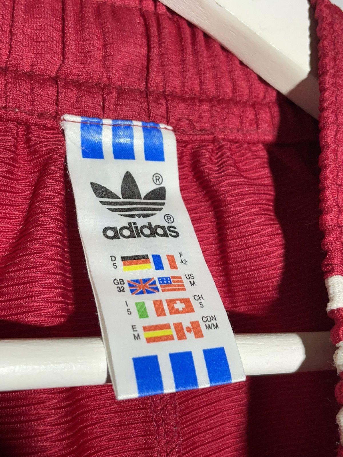 Adidas × Vintage Liverpool FC Adidas 1995/96 Vintage Football Shorts Size US 32 / EU 48 - 8 Thumbnail